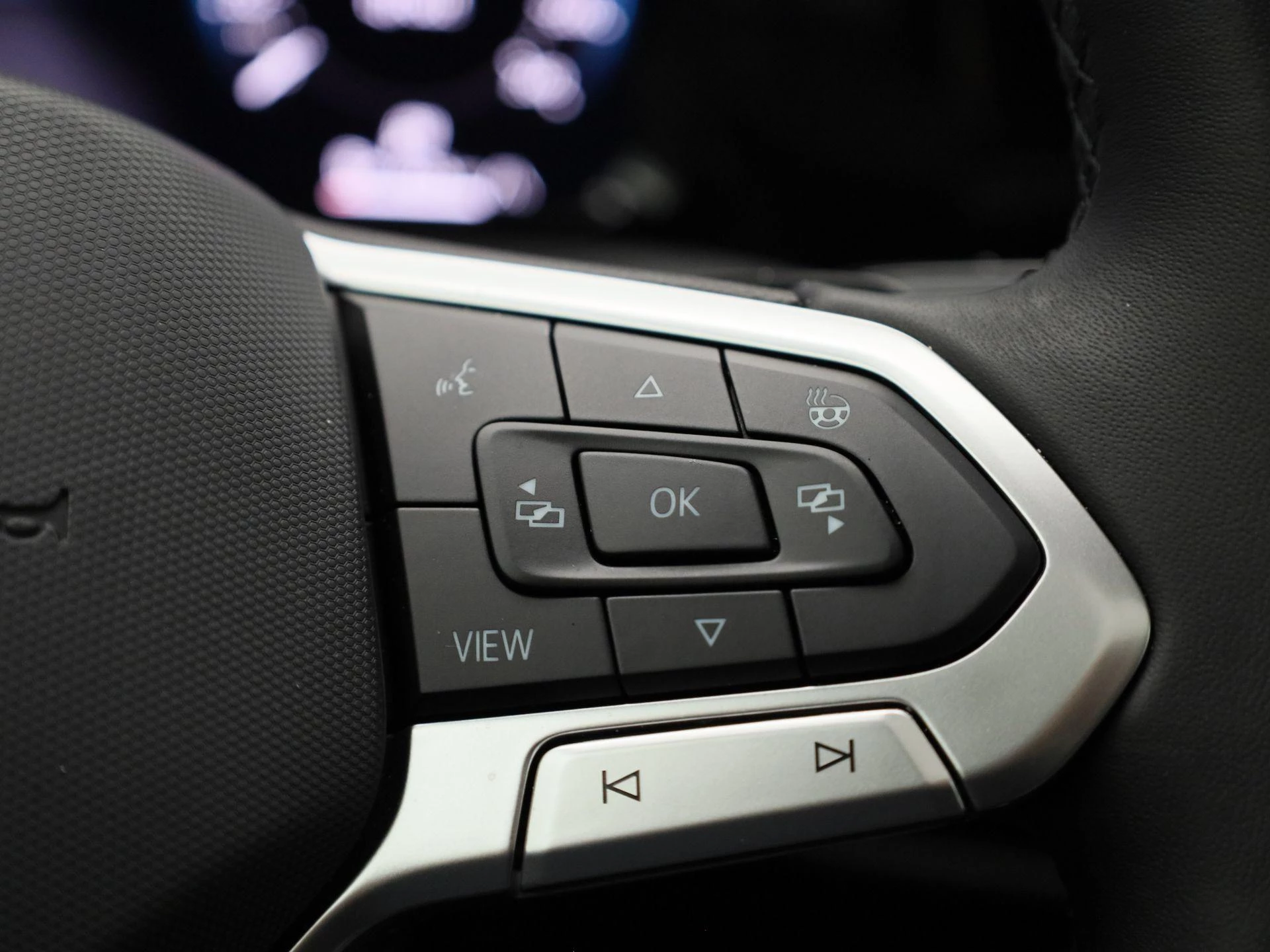 Volkswagen-Golf-image-22