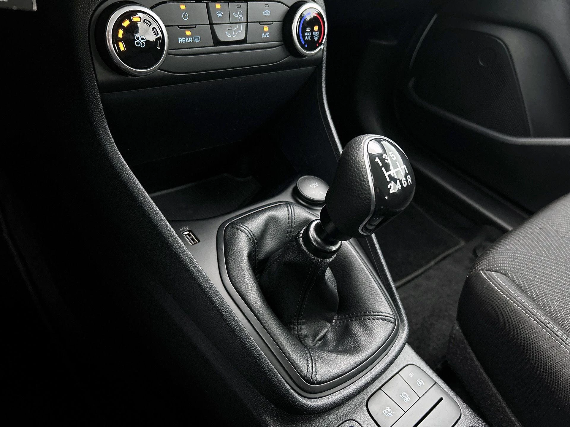 Ford-Fiesta-image-12