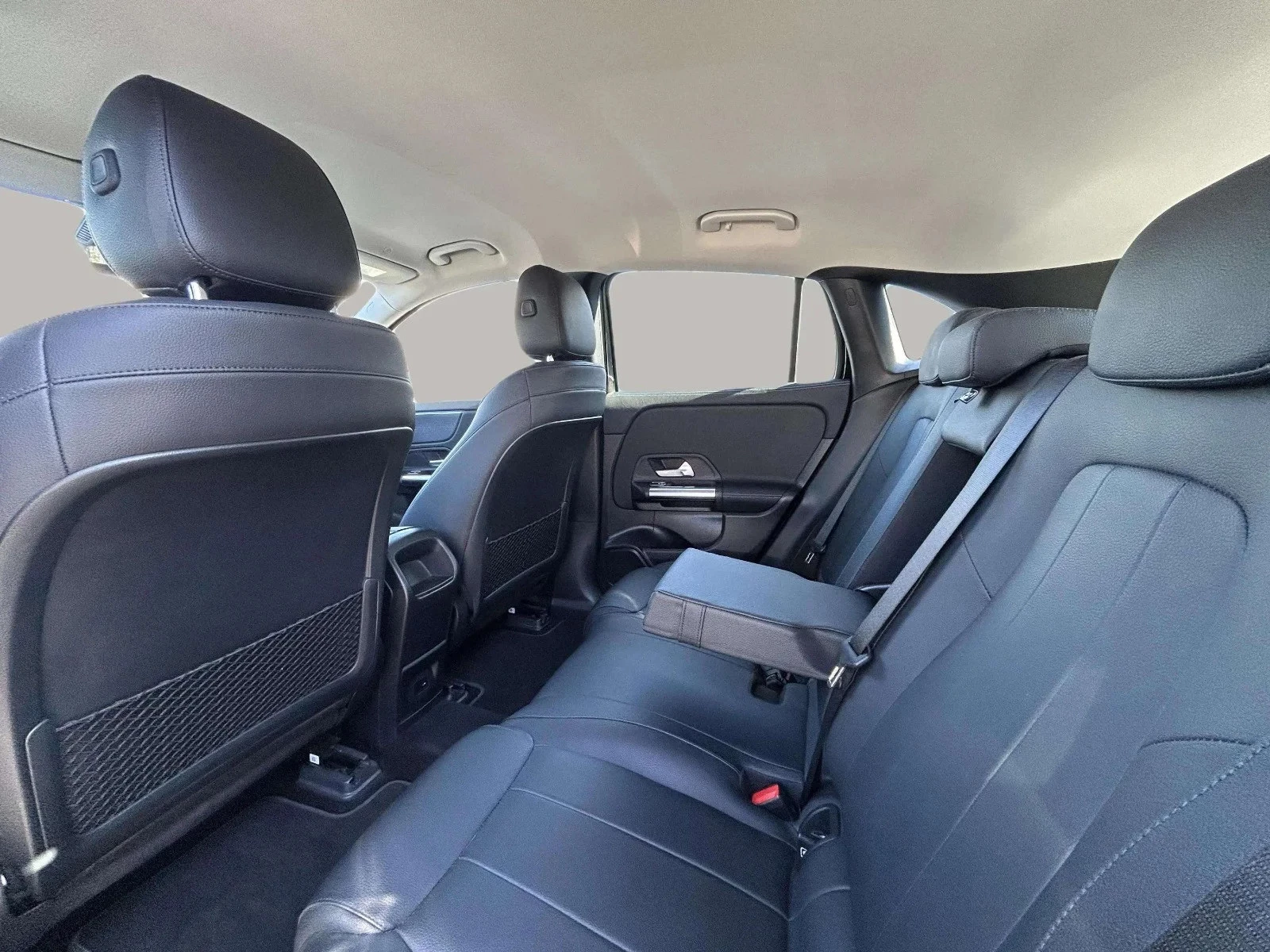 Mercedes-Benz-EQA-image-14