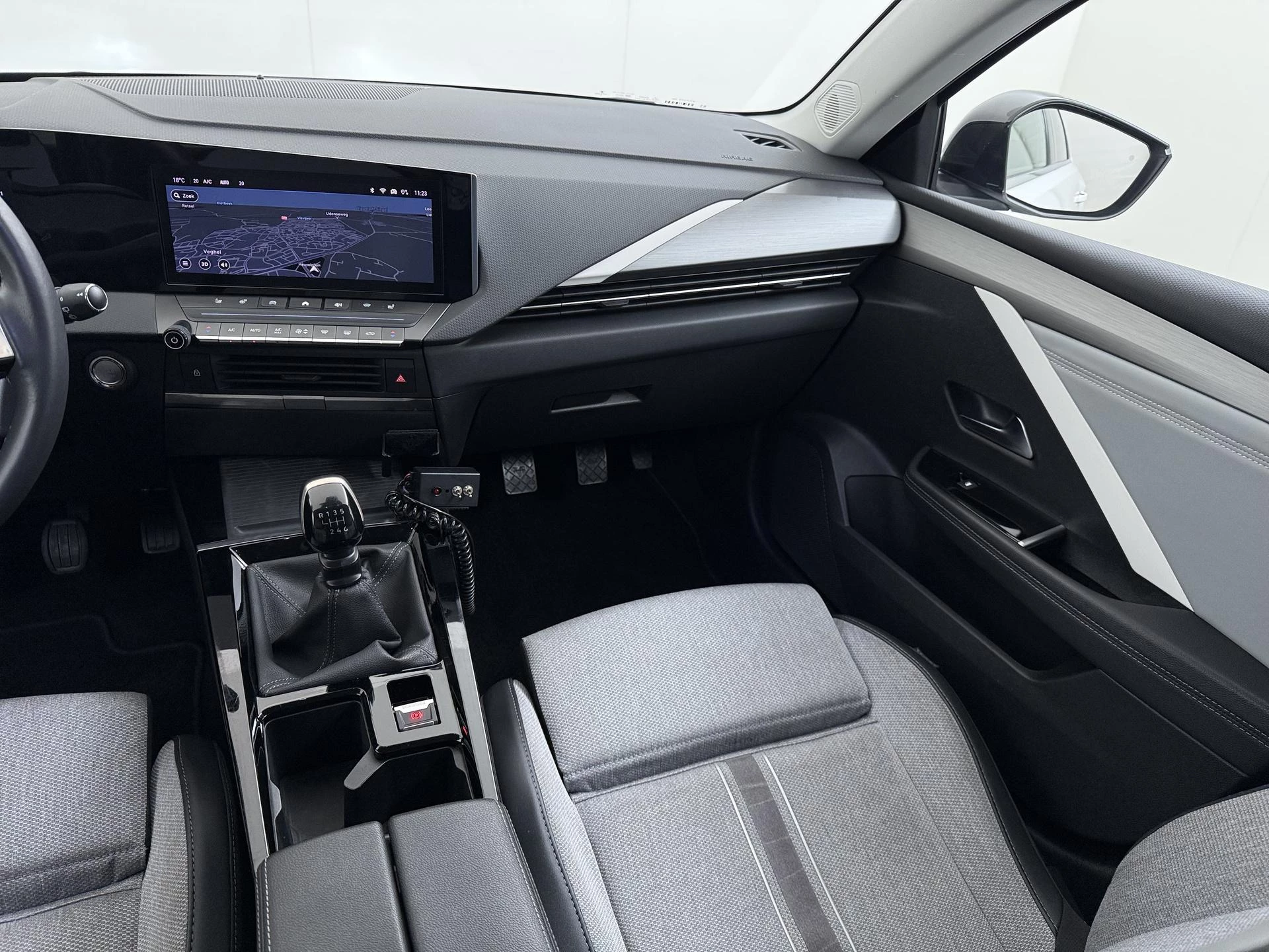 Opel-Astra-image-15