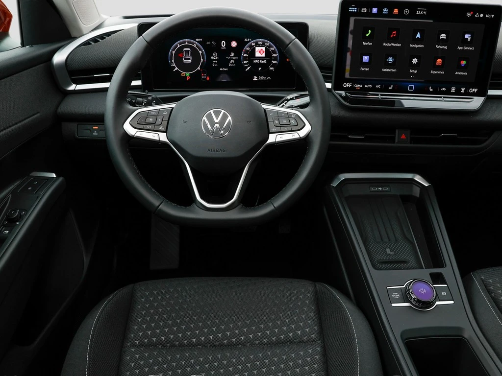 Volkswagen-T-Roc-image-12