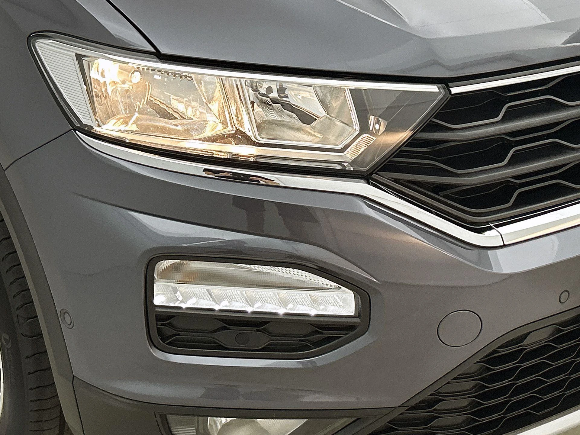 Volkswagen-T-Roc-image-28