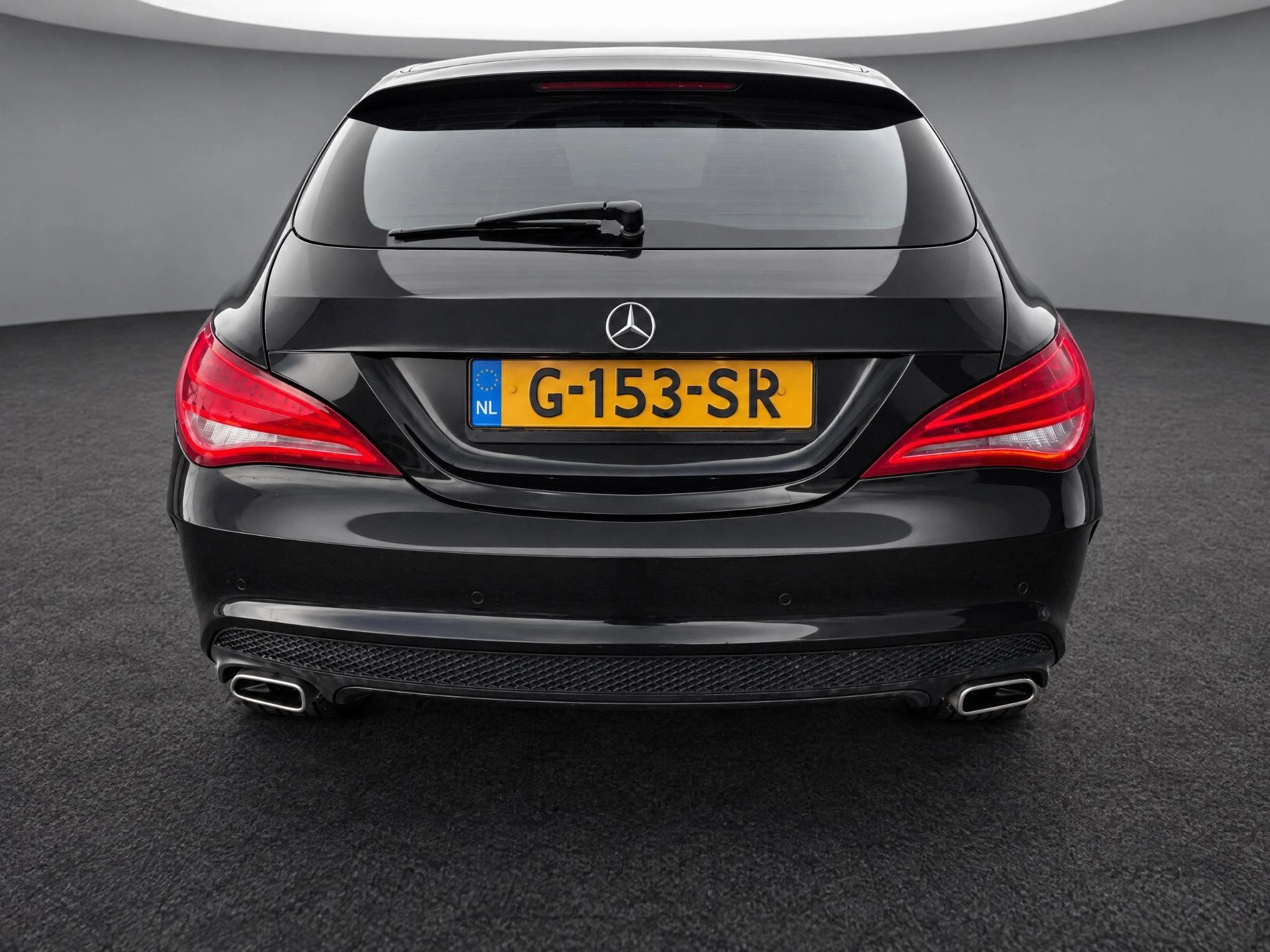 Mercedes-Benz-CLA-image-12