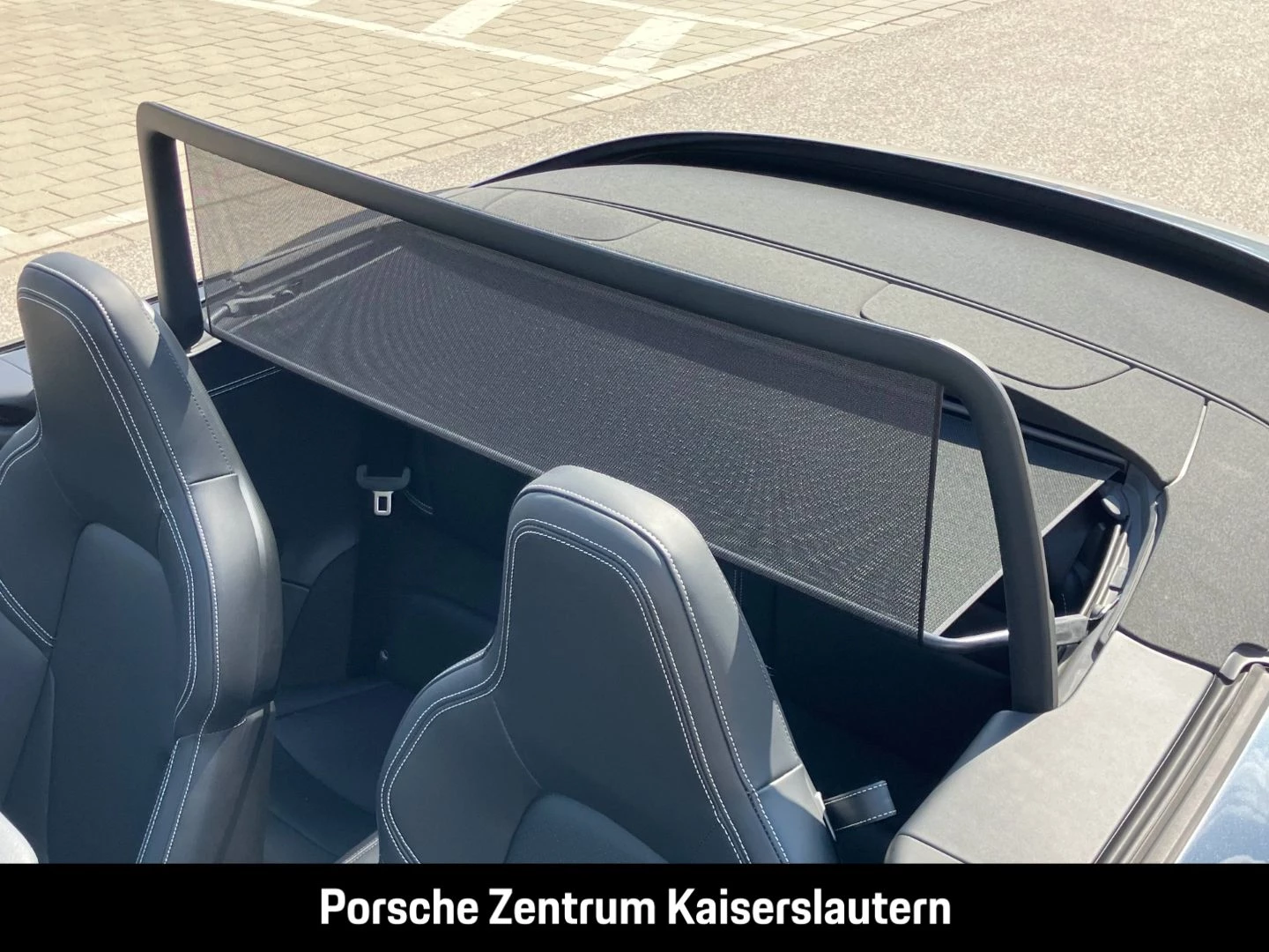 Porsche 911 992 Carrera Cabrio Sportabgas Surround-View carrera