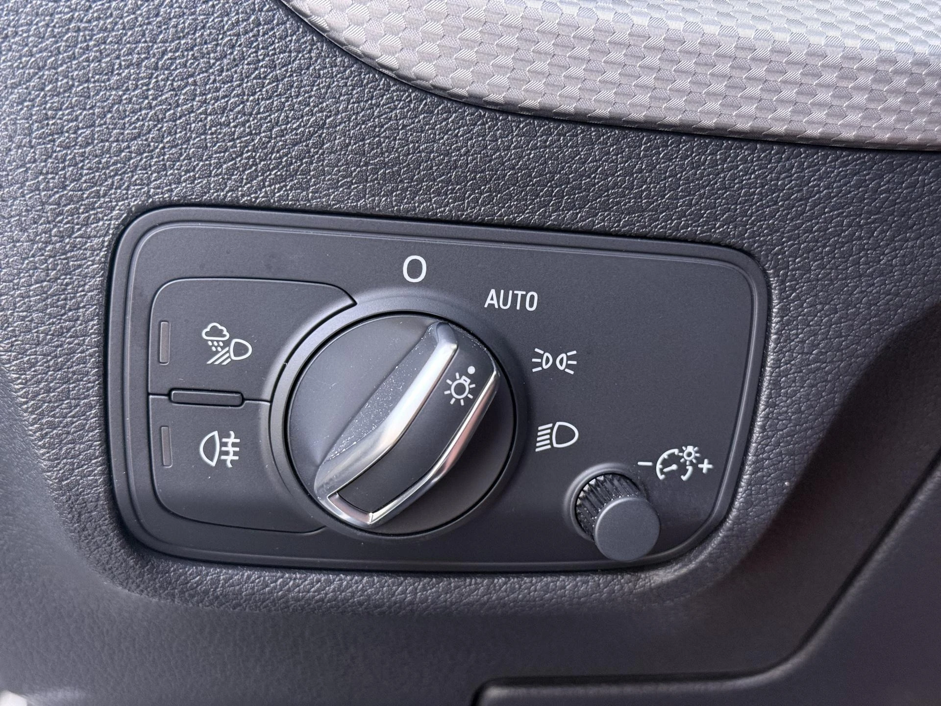 Audi-Q2-image-22