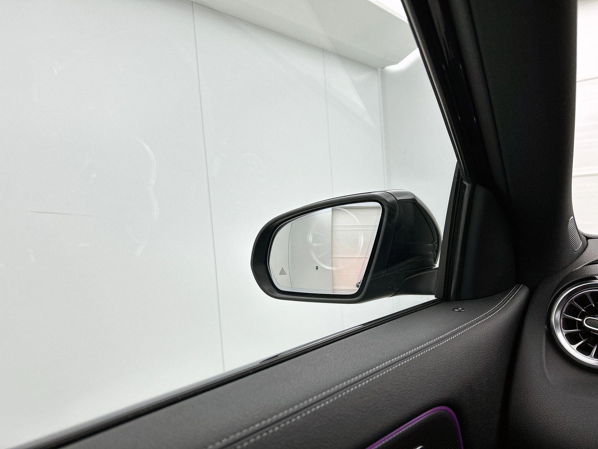 Mercedes-Benz-EQA-image-20