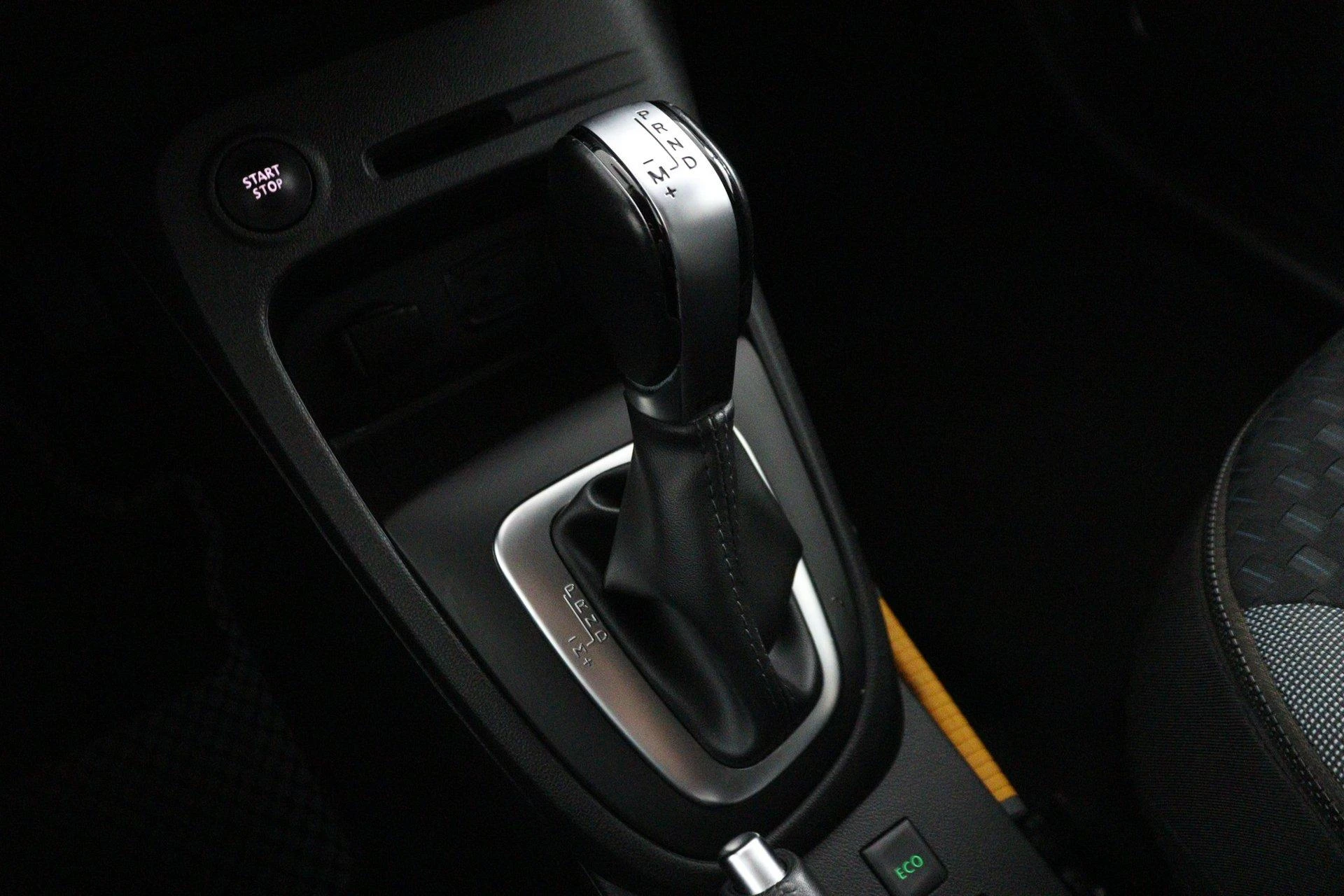 Renault-Captur-image-19
