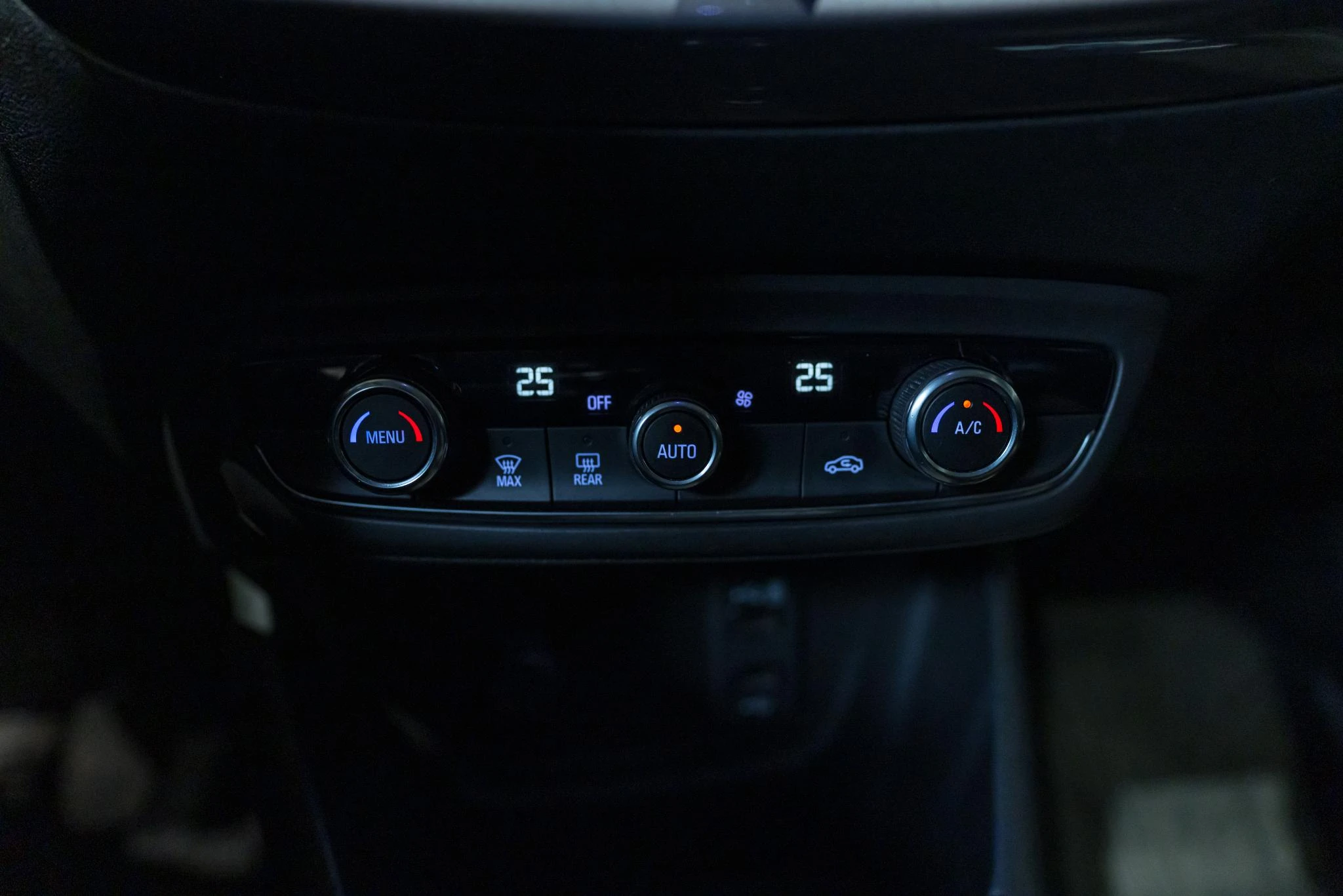 Opel-Crossland X-image-10