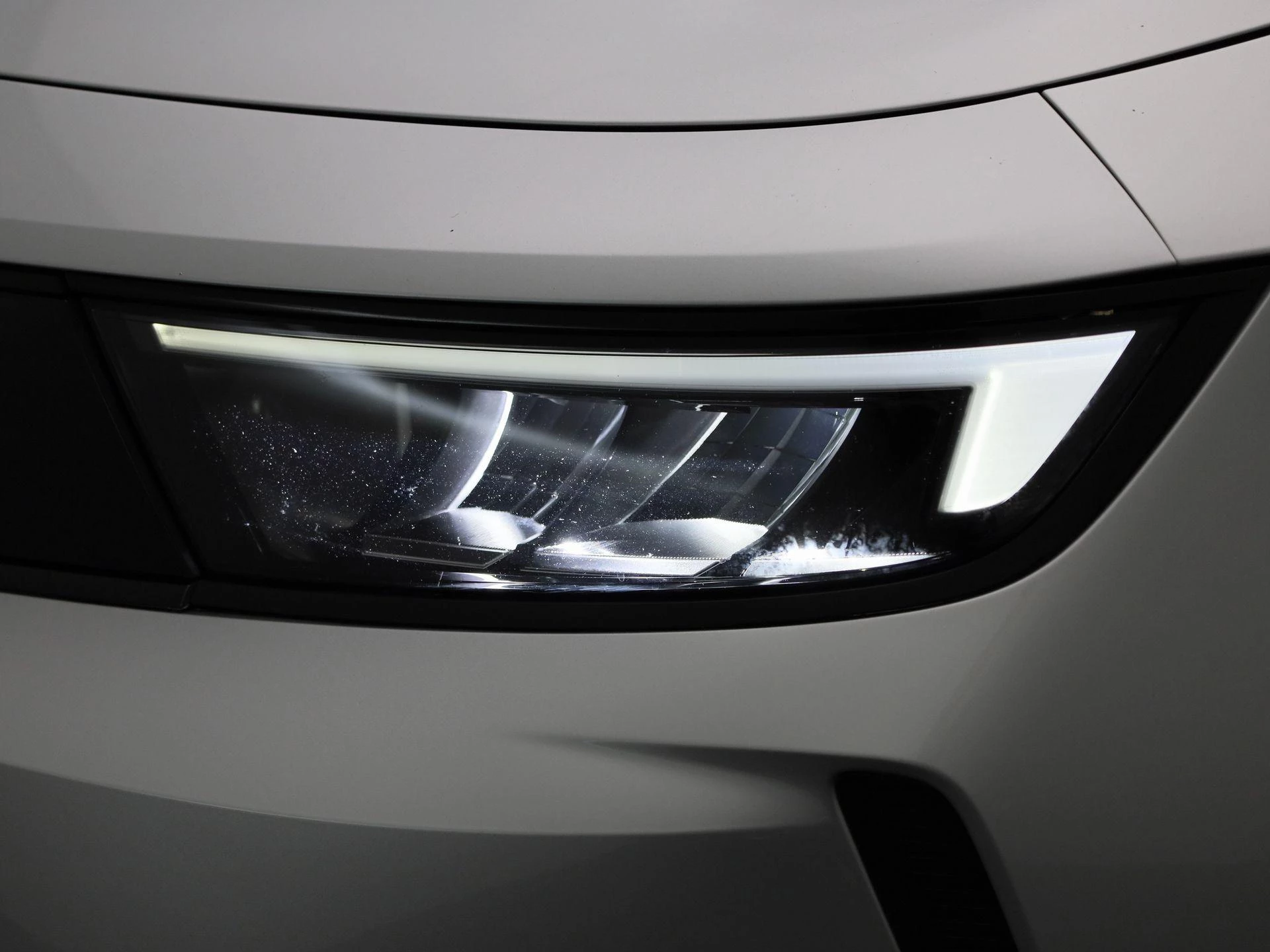 Opel-Astra-image-12