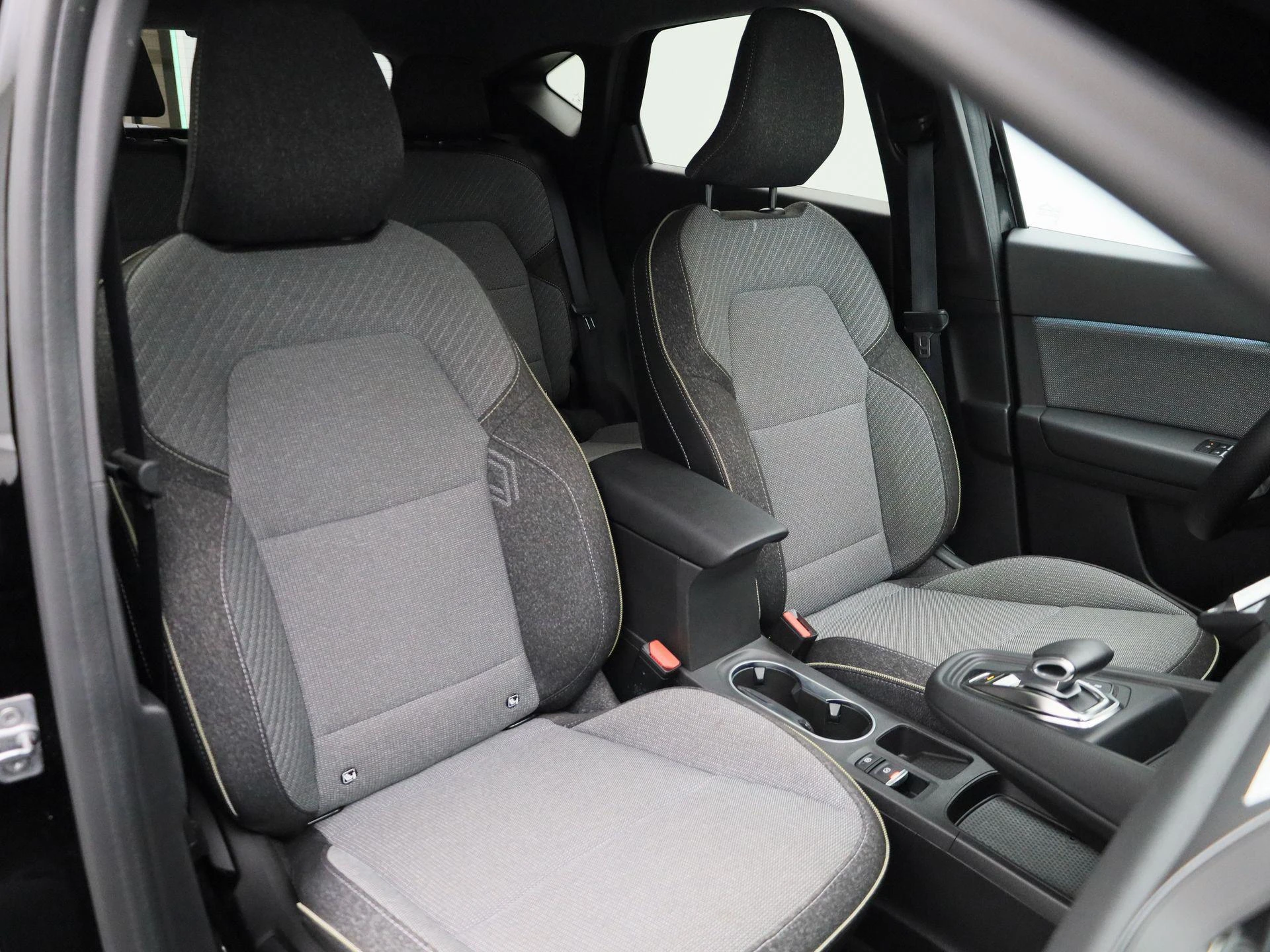 Renault-Captur-image-33