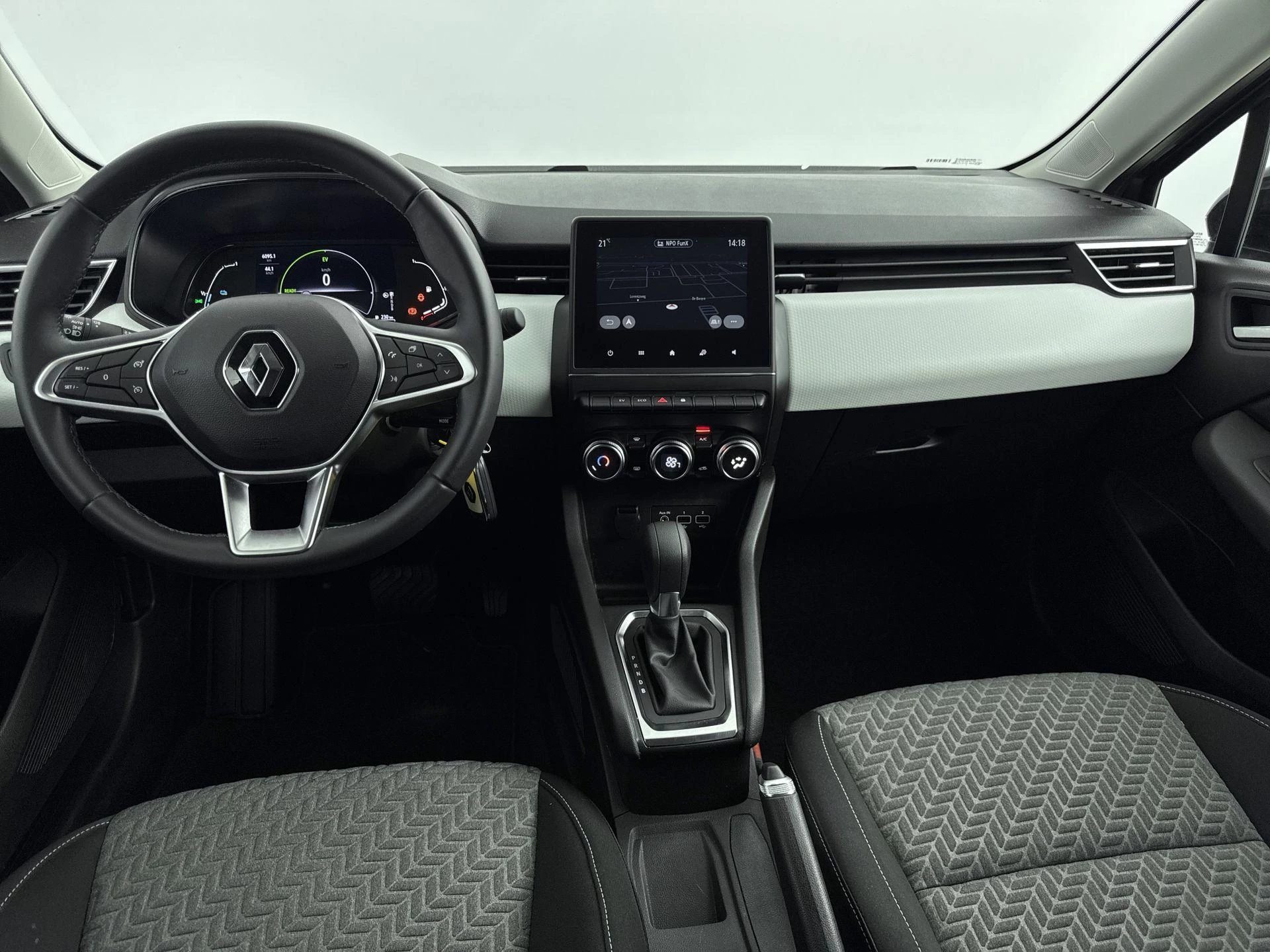 Renault-Clio-image-15