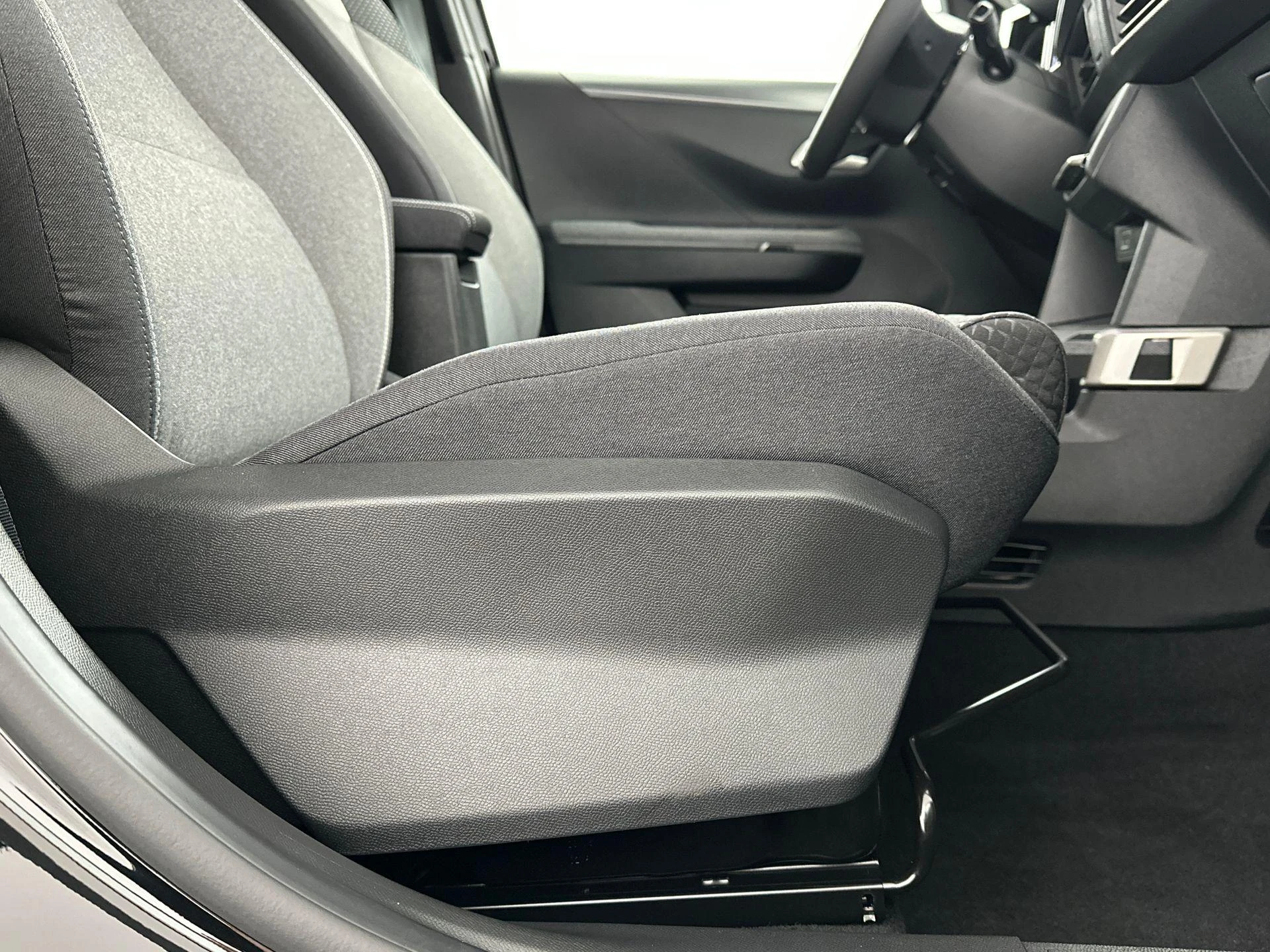 Opel-Frontera-image-27