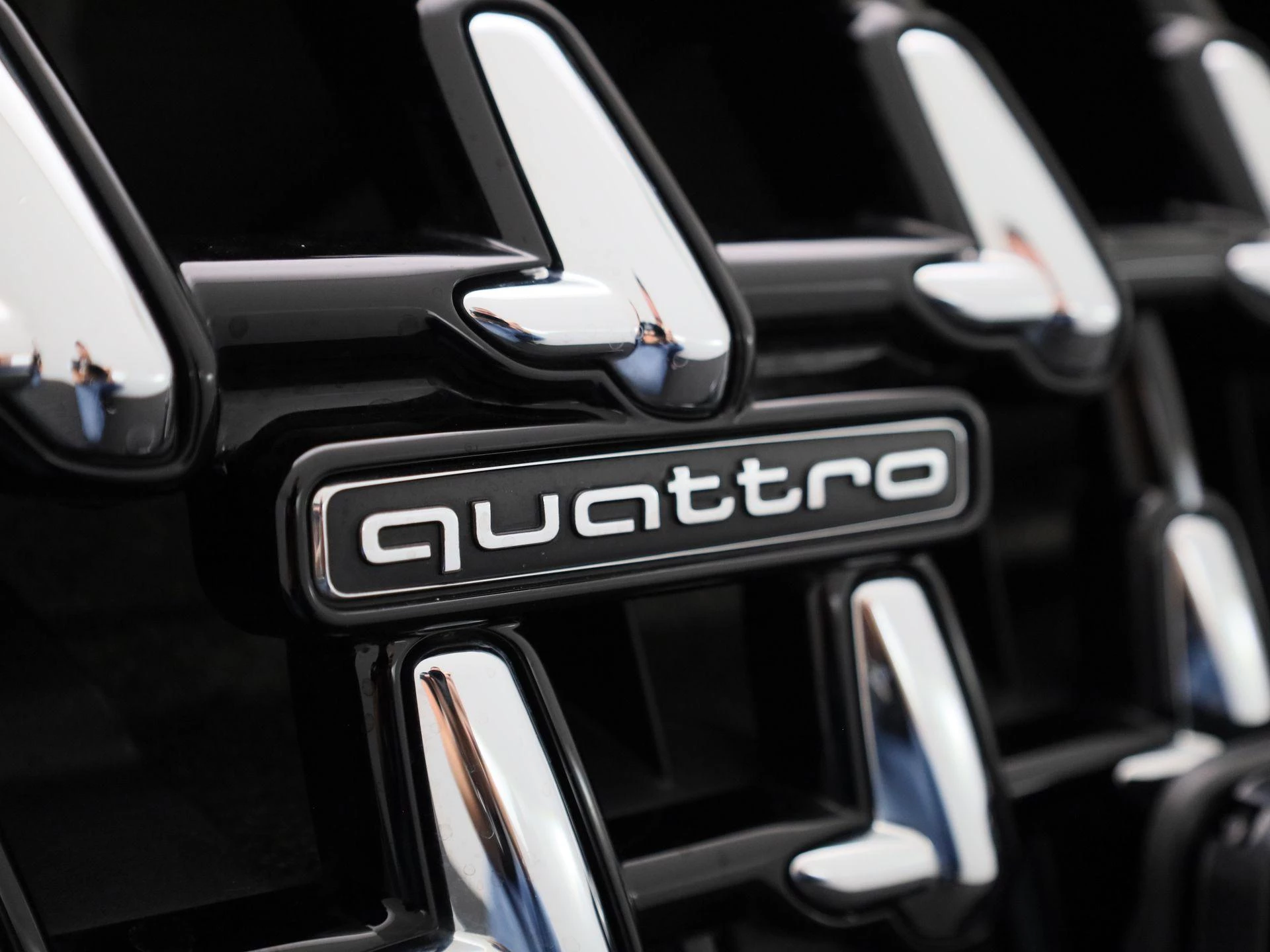 Audi A8 60 TFSI e quattro Lang