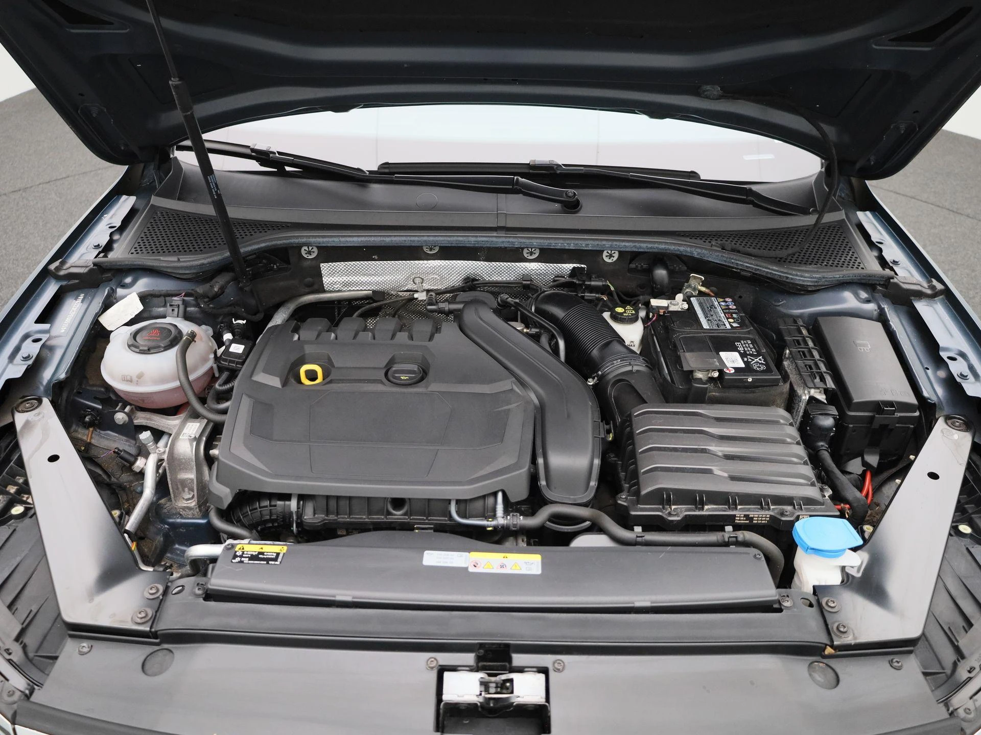 Volkswagen-Passat-image-42
