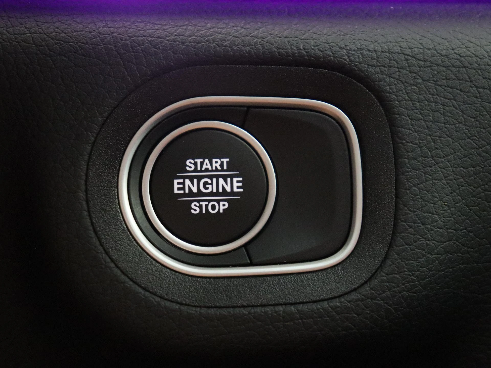 Mercedes-Benz-GLE-image-22