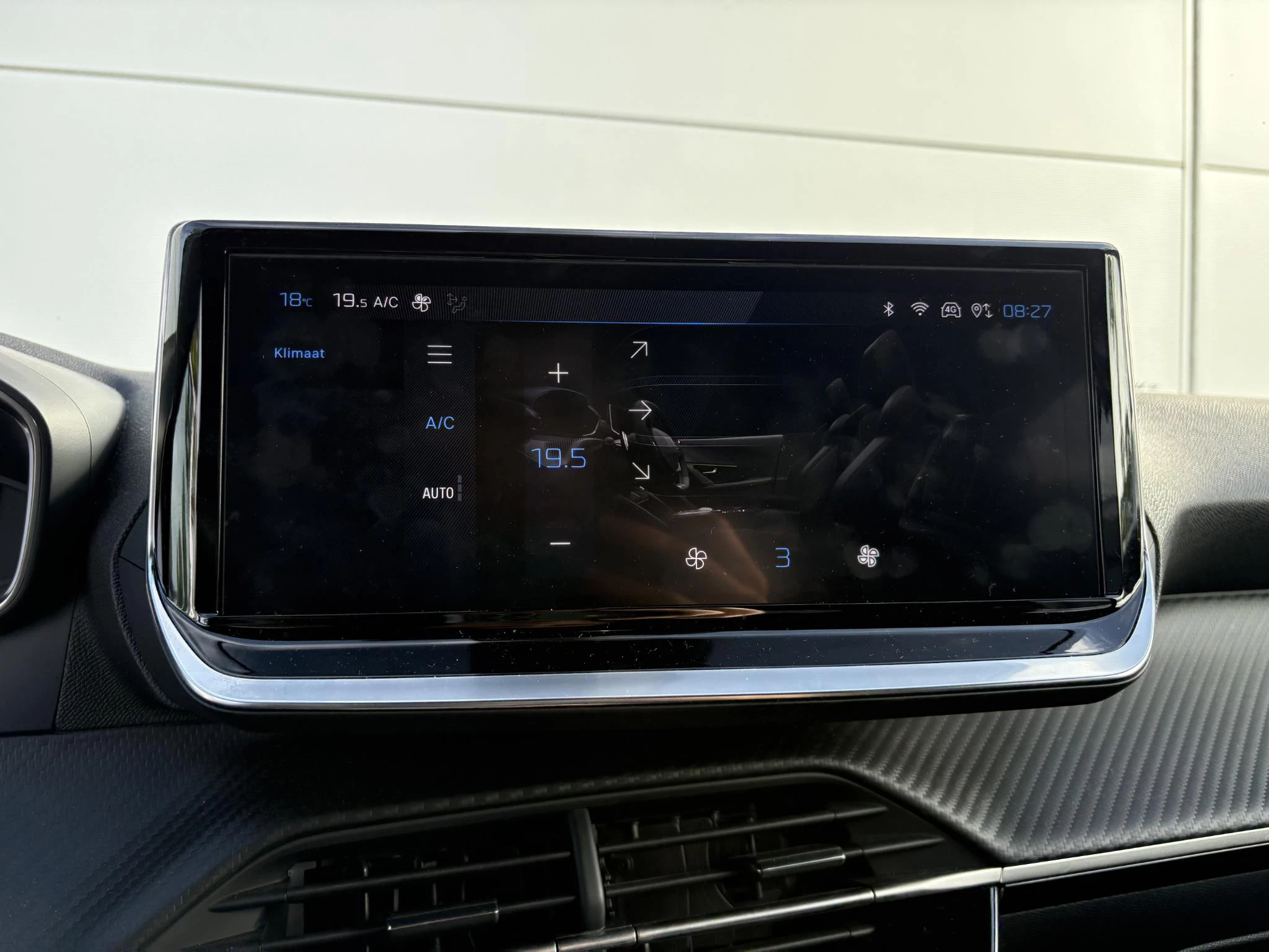 Peugeot-2008-image-20