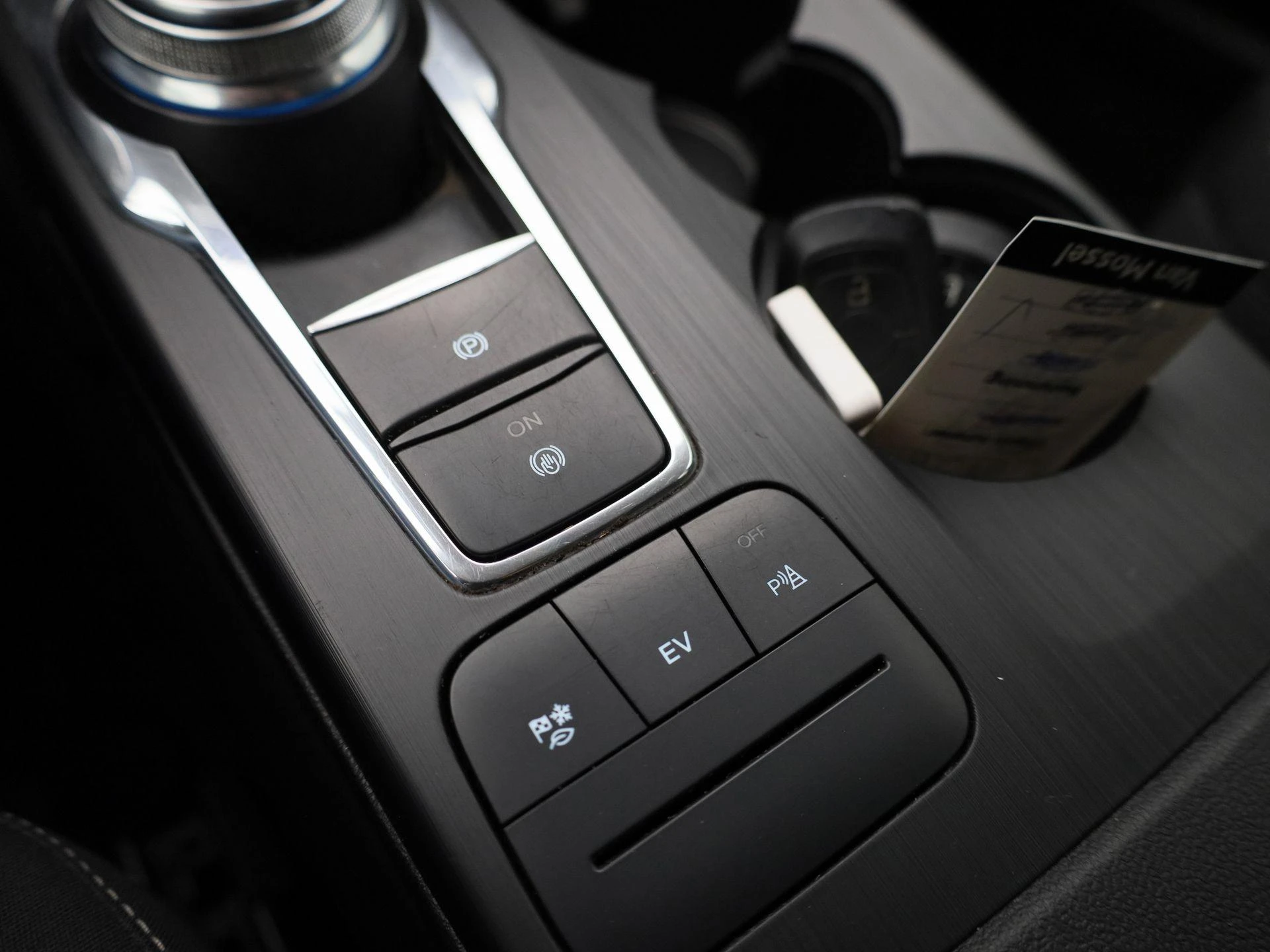 Ford-Kuga-image-30