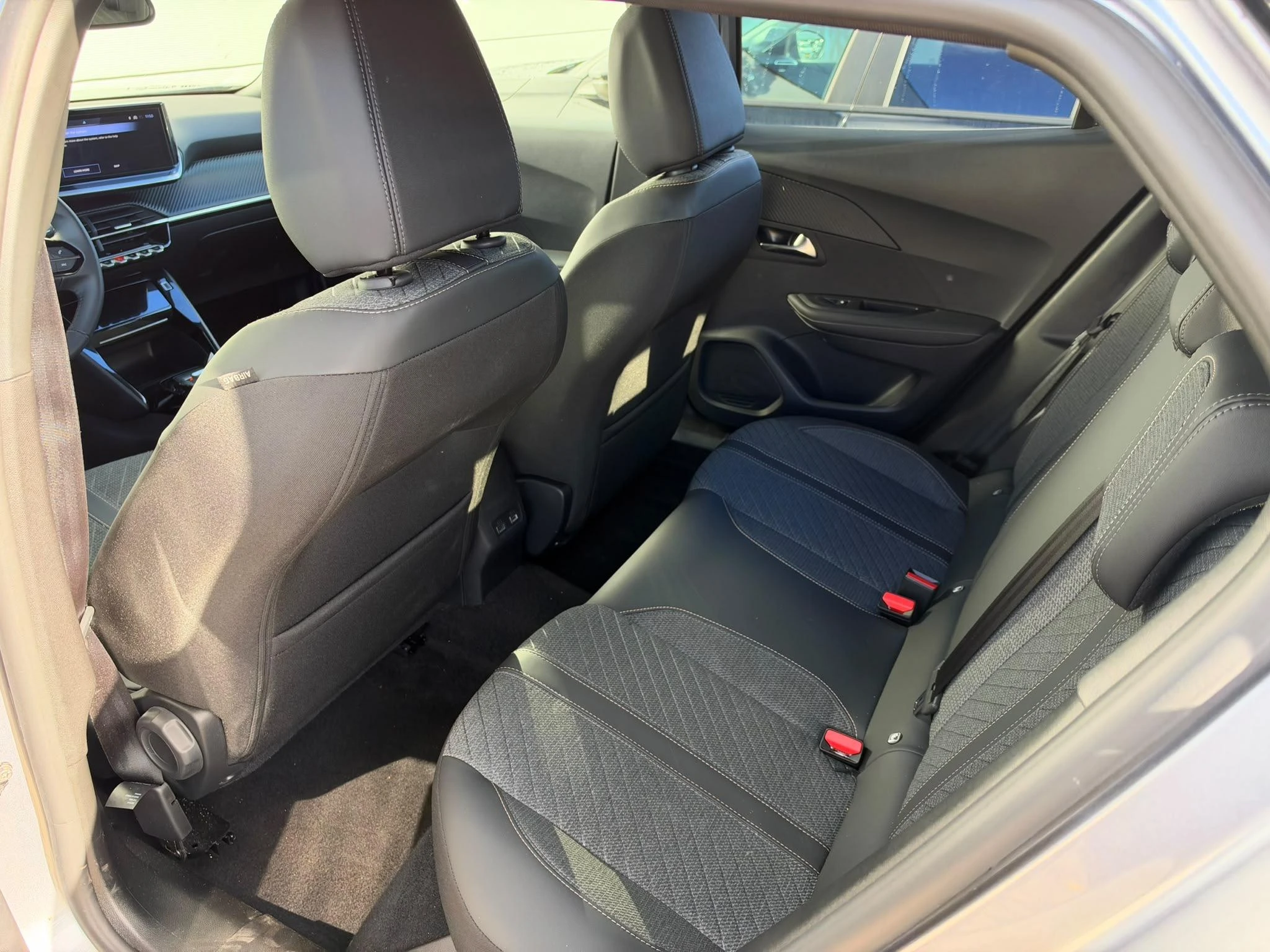 Peugeot-2008-image-23