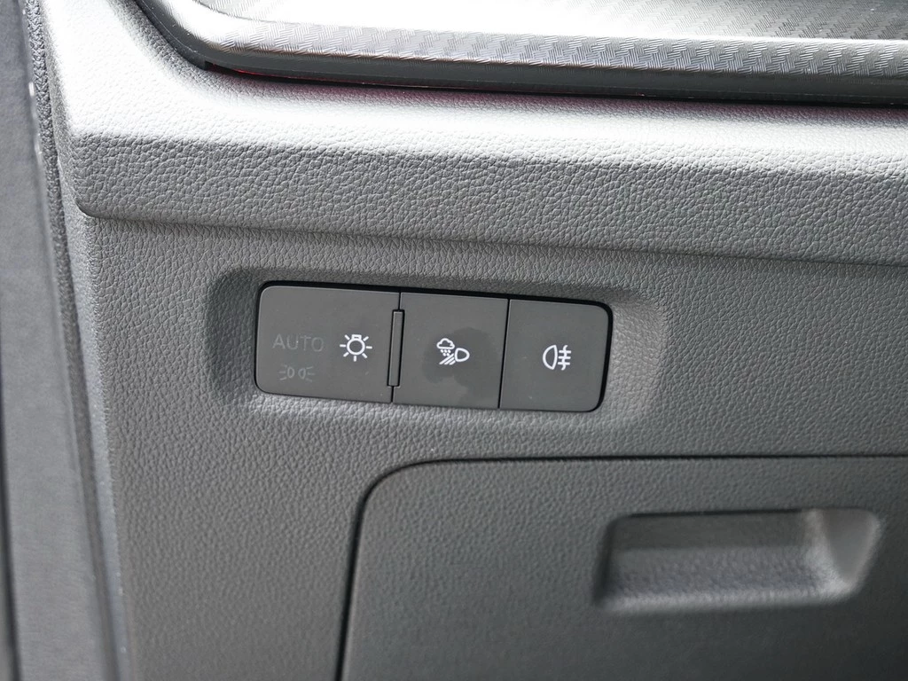 Škoda Octavia Combi 2.0 TDI Sportline *AHK*MATRIX*ACC*HuD*NAVI*