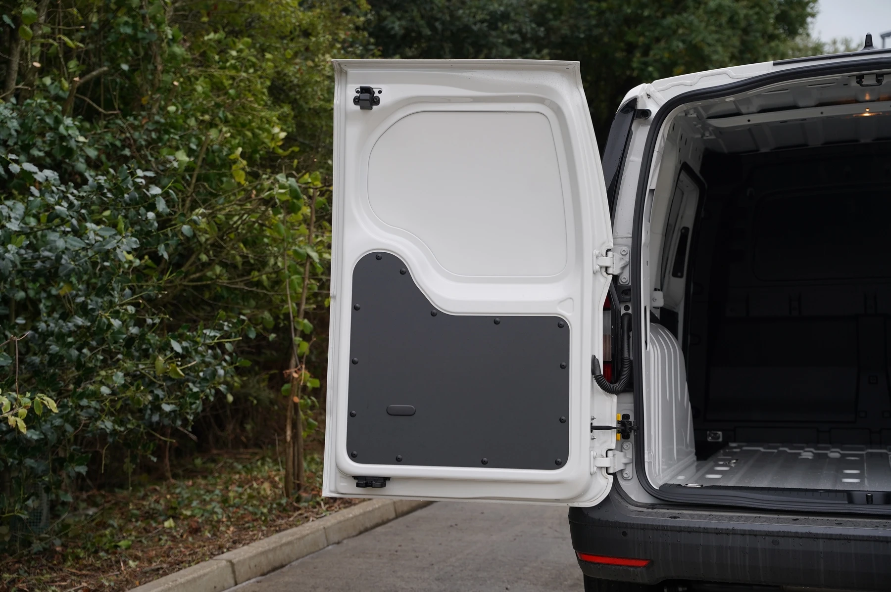 Volkswagen-Caddy-image-32