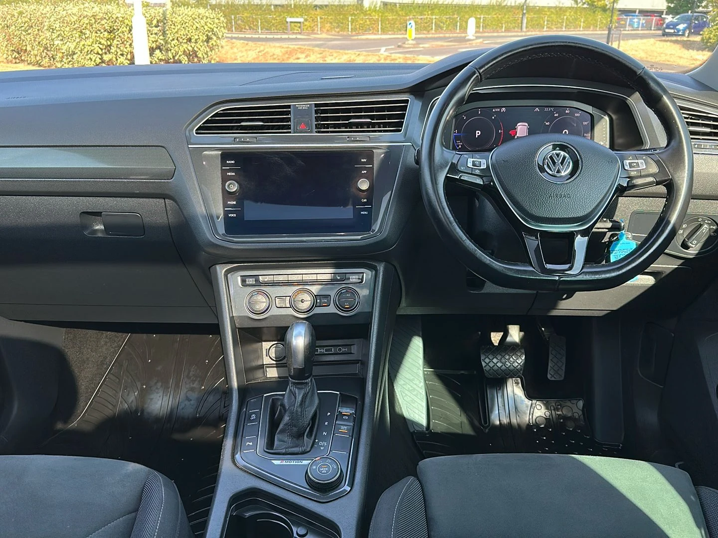 Volkswagen-Tiguan-image-3