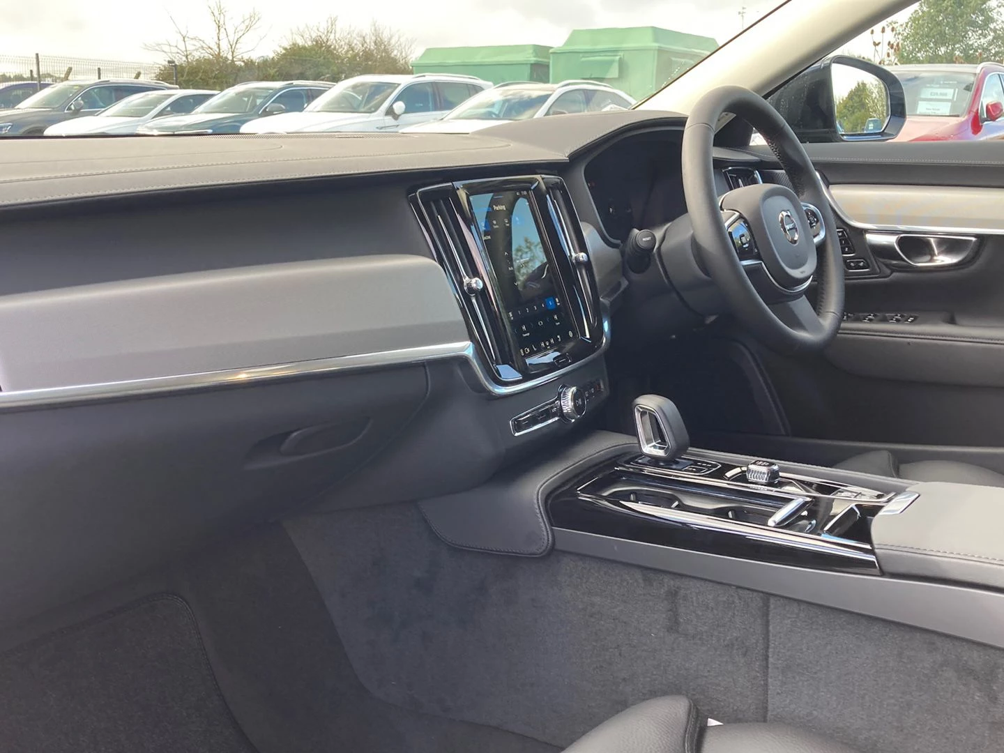 Volvo-V90-image-1