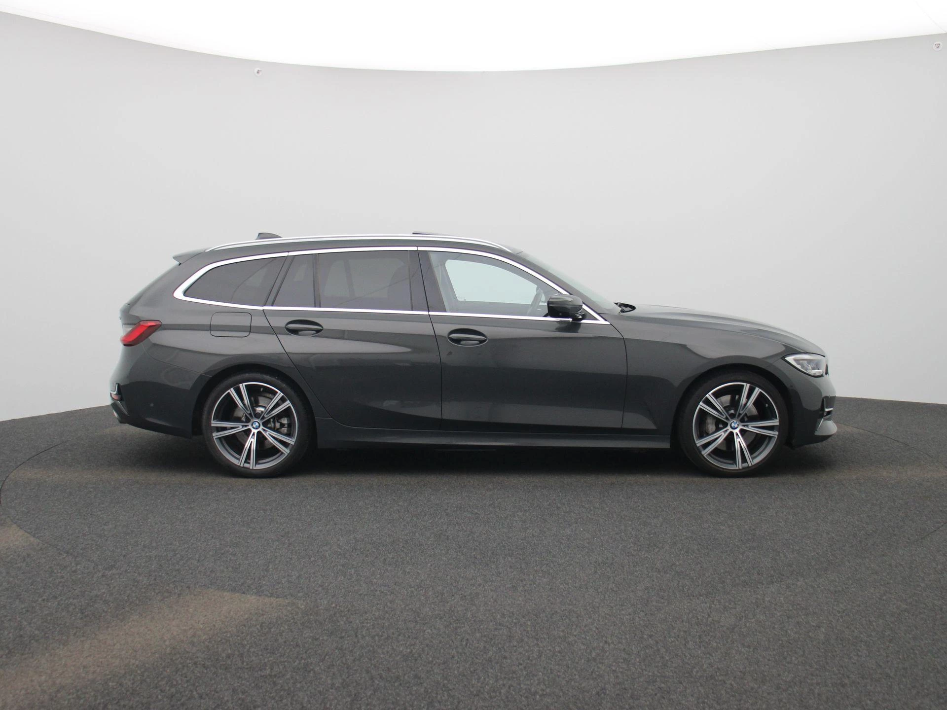 BMW 3 Serie Touring 330i xDrive High Executive Edition