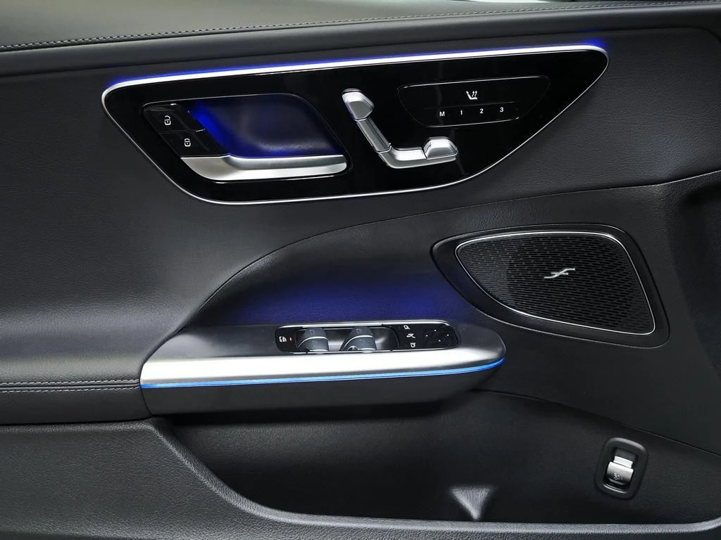 Mercedes-Benz-C-Klasse 200-image-6