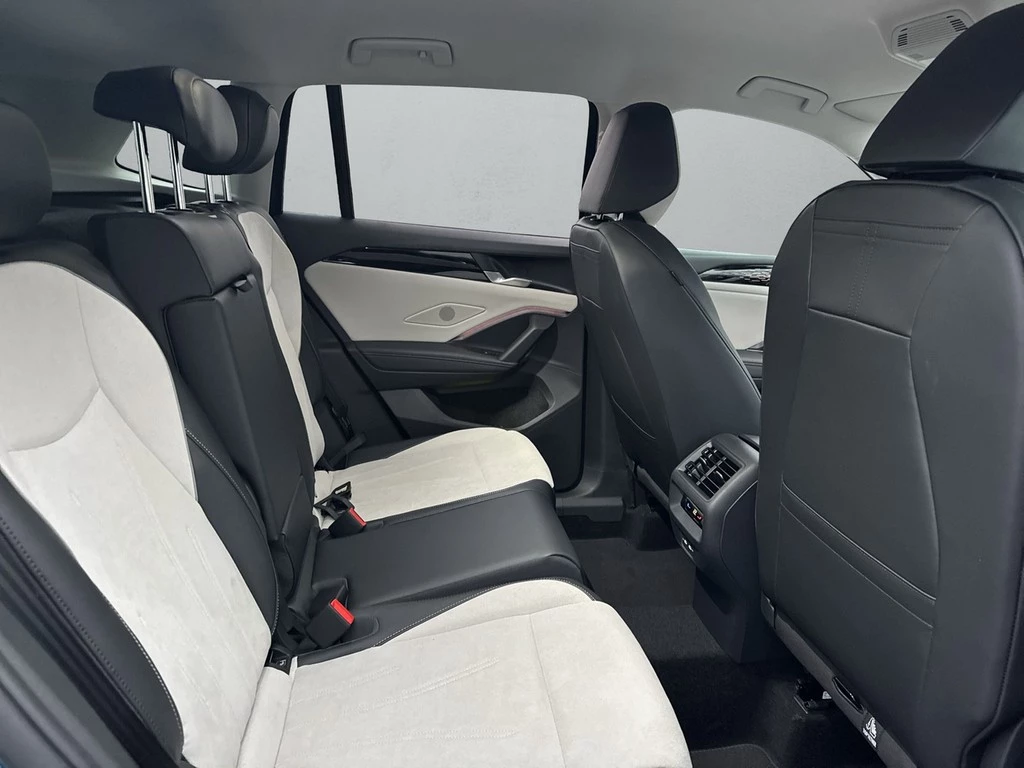 Volkswagen Tiguan 1.5l eTSI DSG Elegance *AHK*ACC*IQ.LIGHT