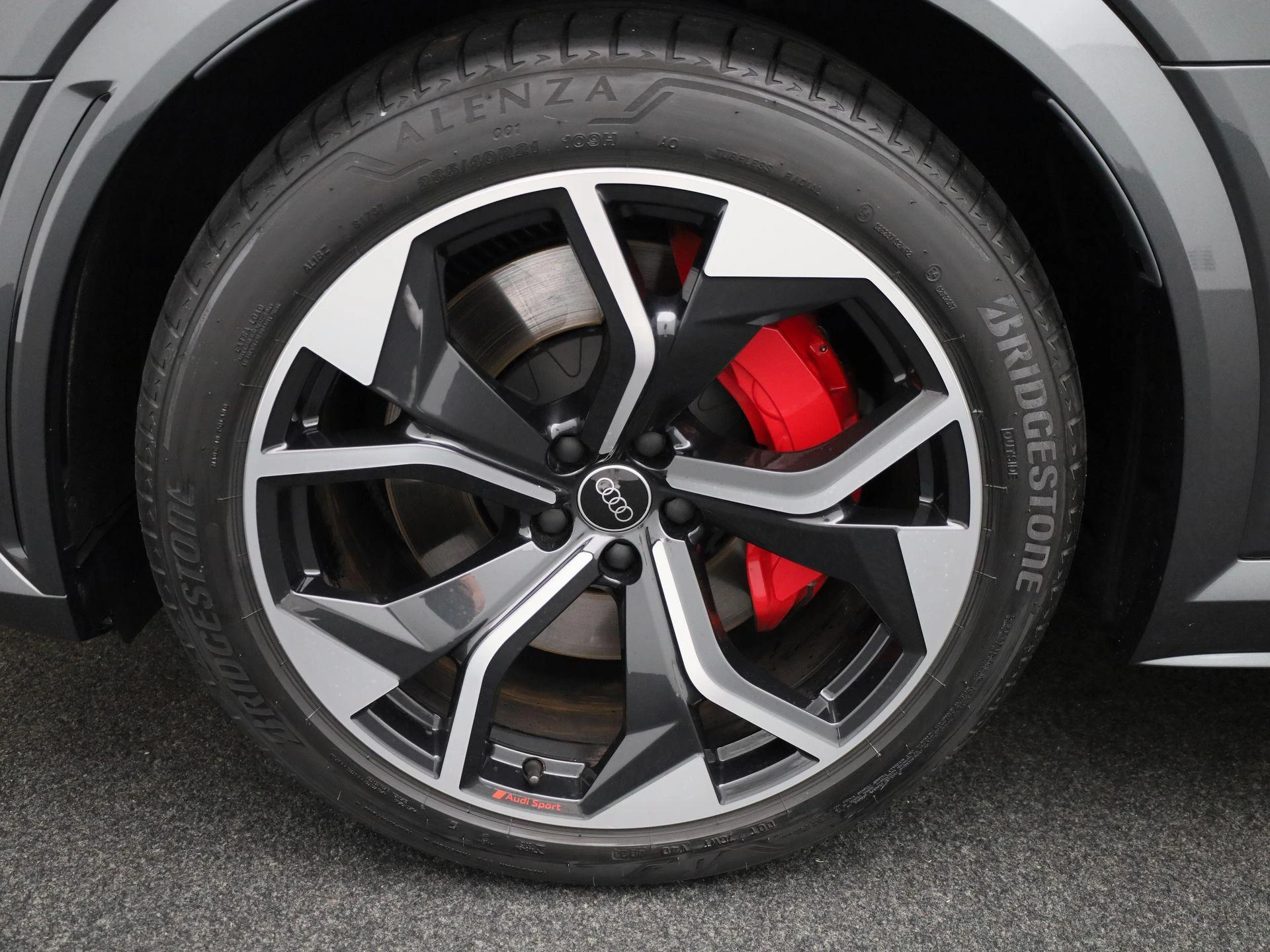 Audi-Q8 Sportback e-tron-image-14