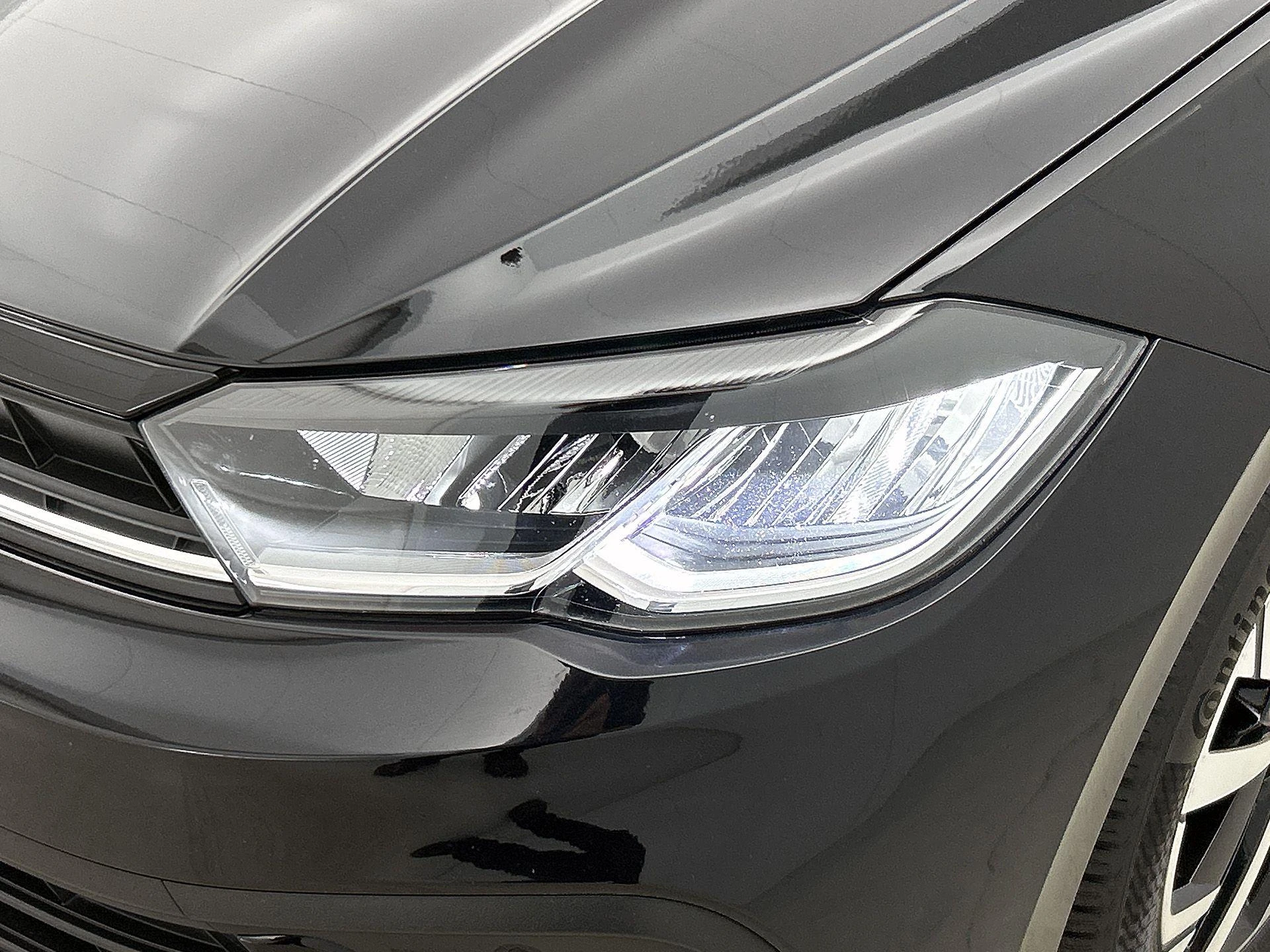 Volkswagen-Polo-image-22