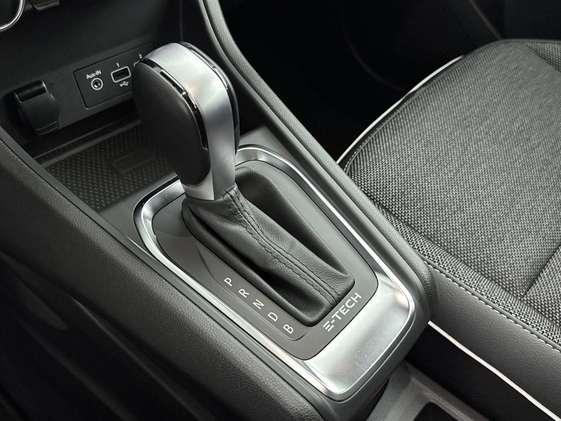 Renault-Captur-image-13