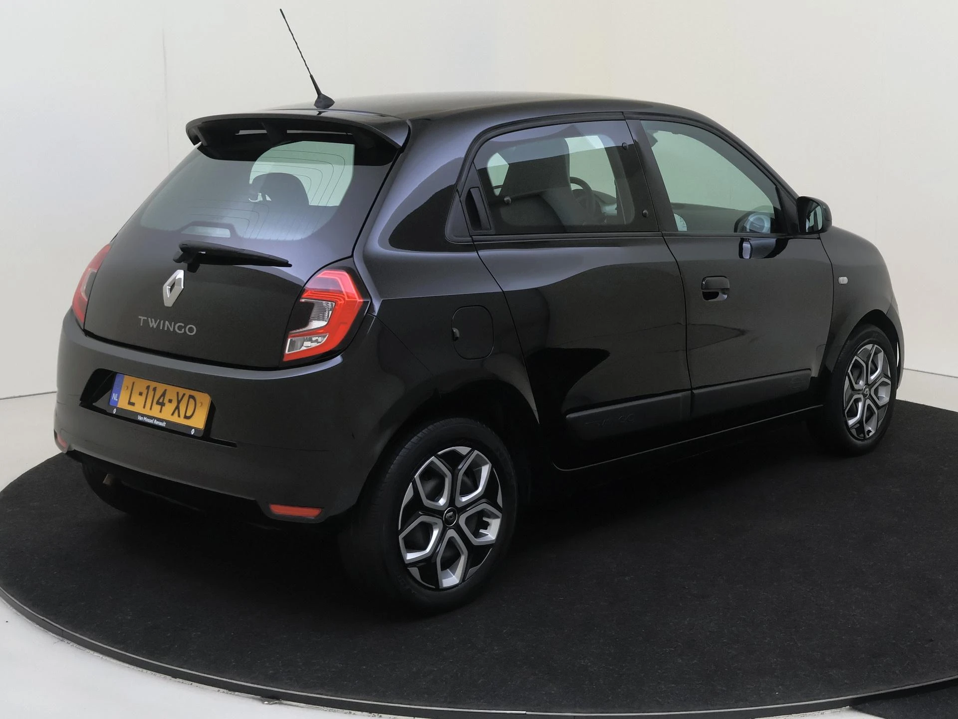 Renault-Twingo-image-6
