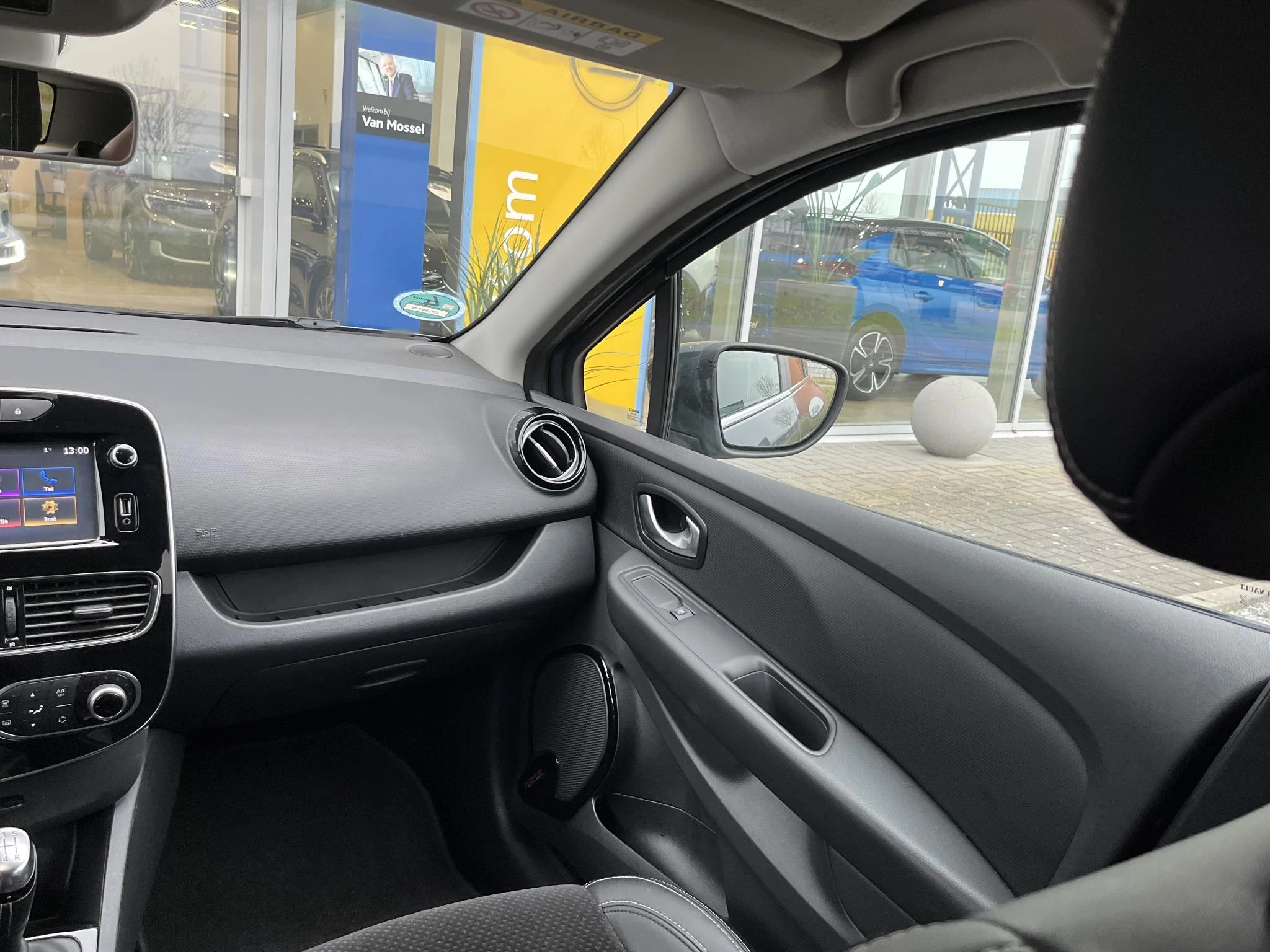 Renault-Clio-image-39