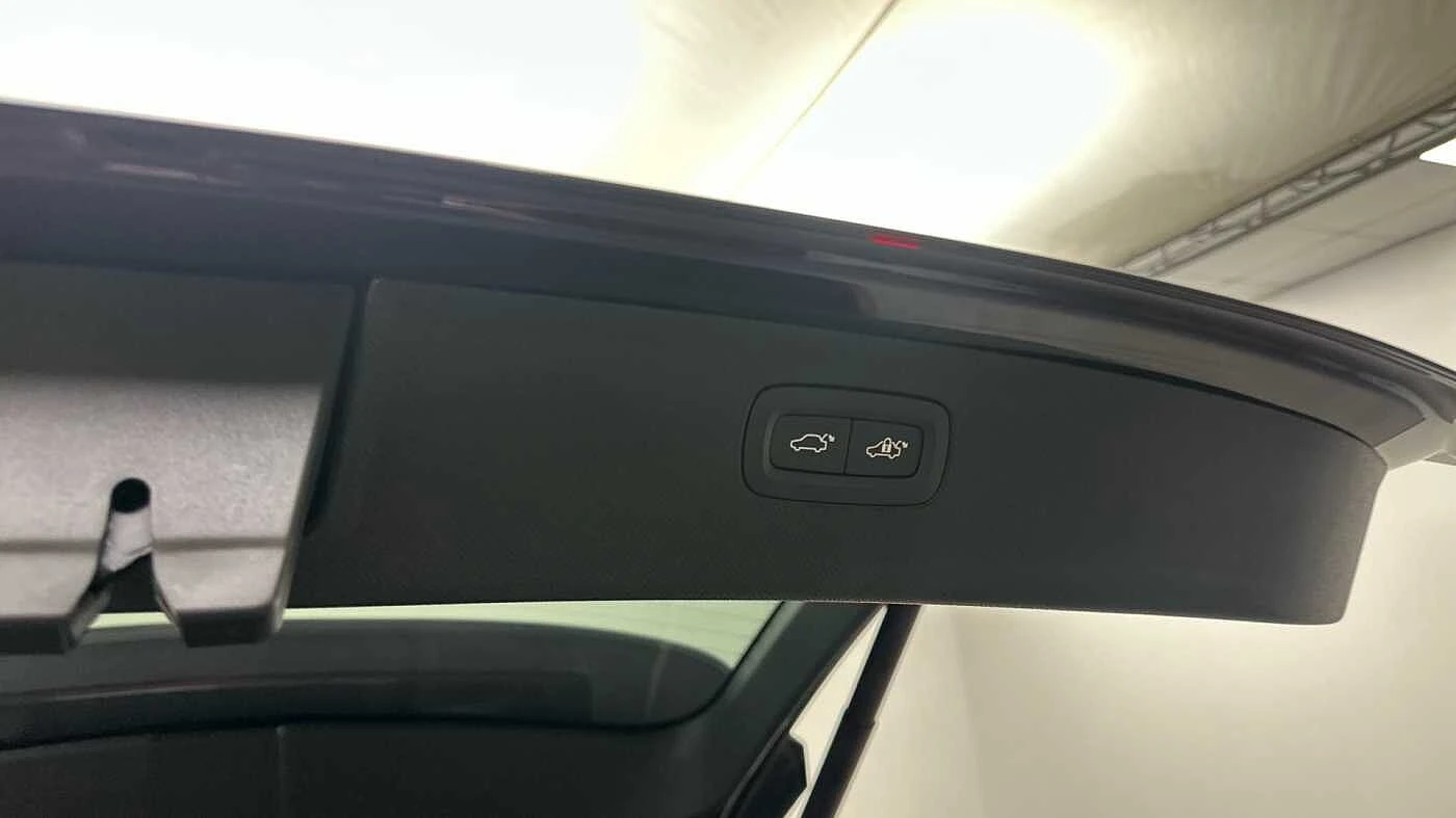 Volvo-XC90-image-14