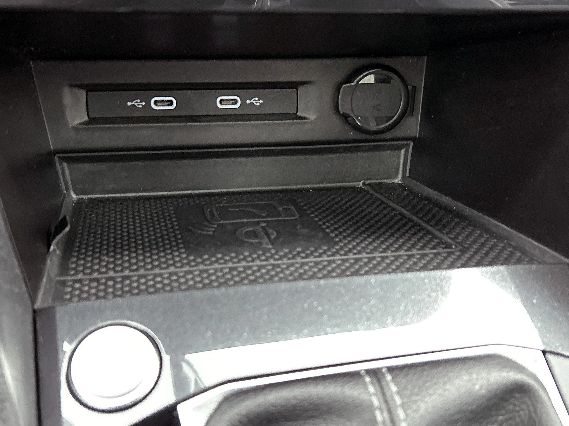 Volkswagen-Tiguan-image-33