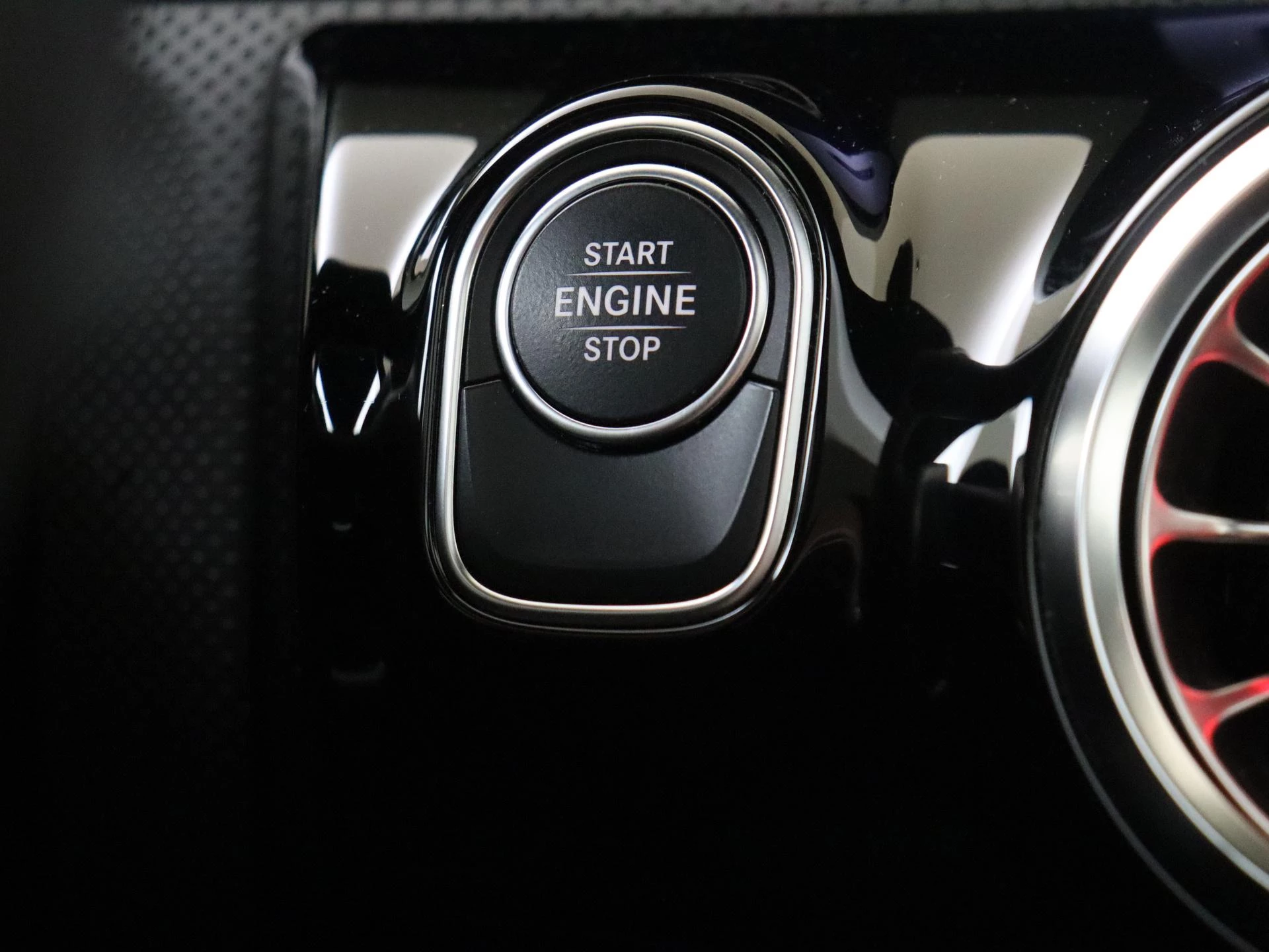 Mercedes-Benz-A-Klasse-image-21