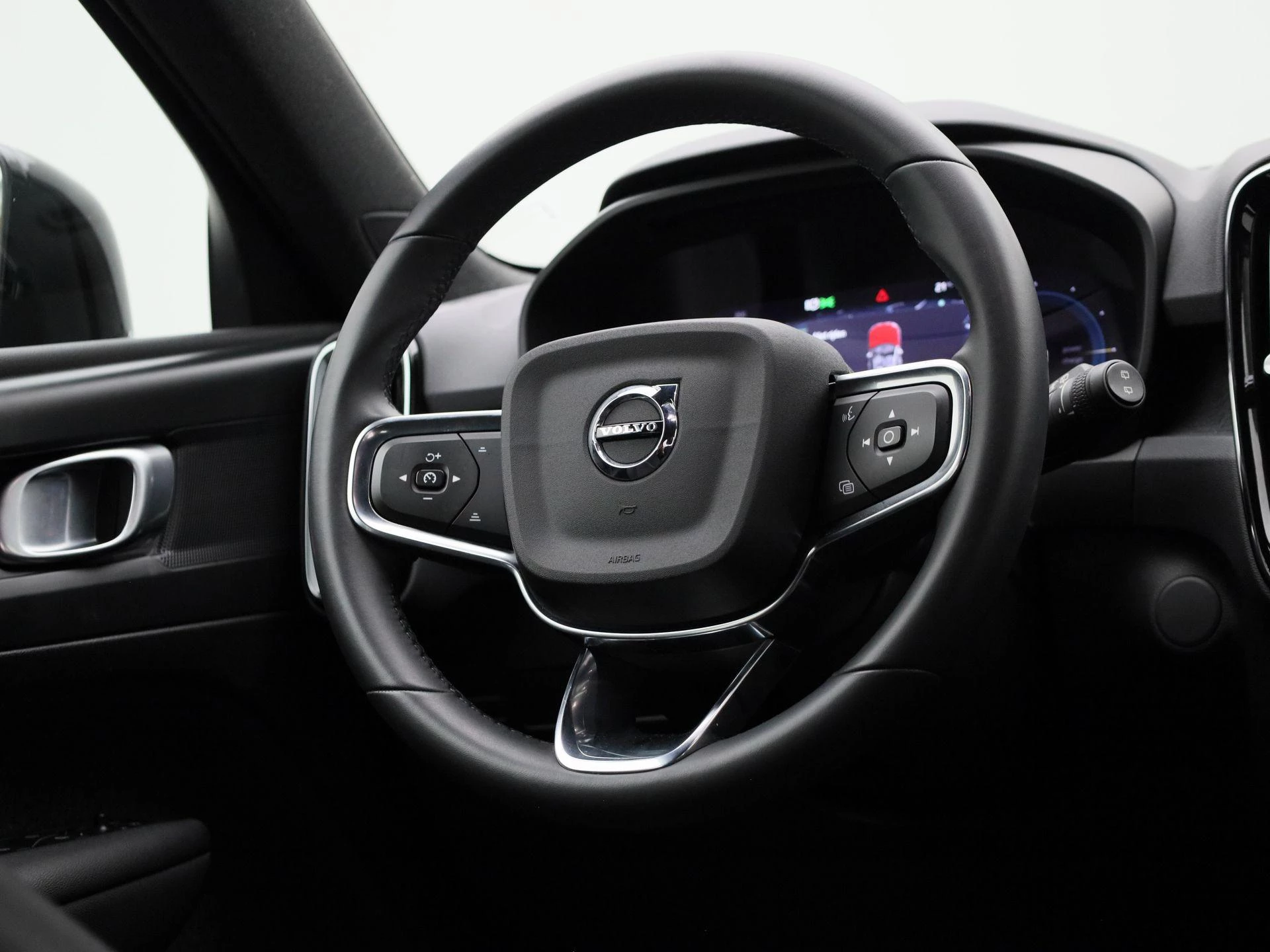 Volvo-XC40-image-37