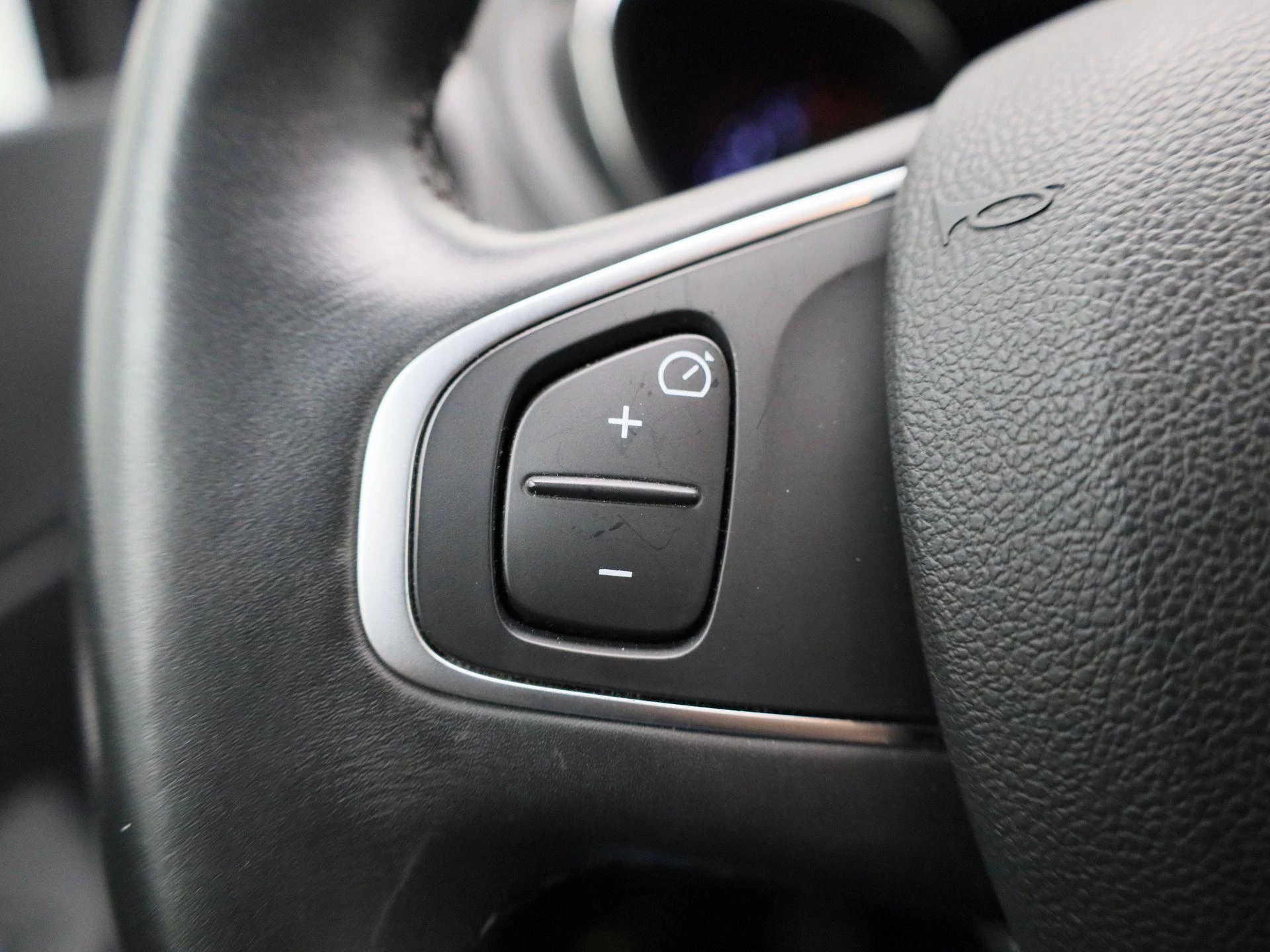 Renault-Captur-image-16