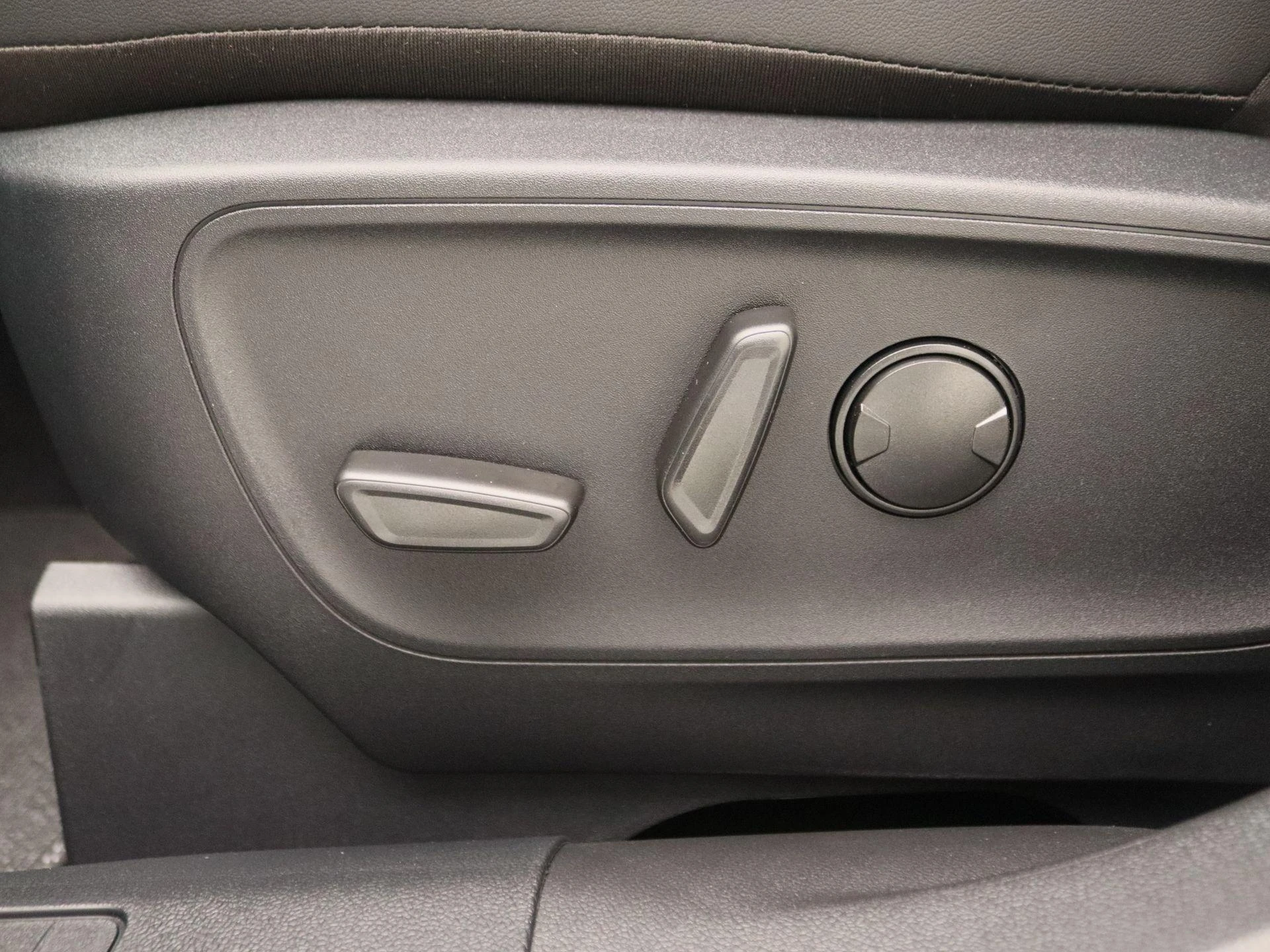 Ford-Kuga-image-12