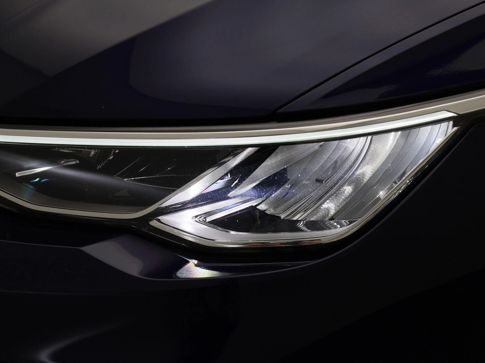 Volkswagen-Golf-image-16