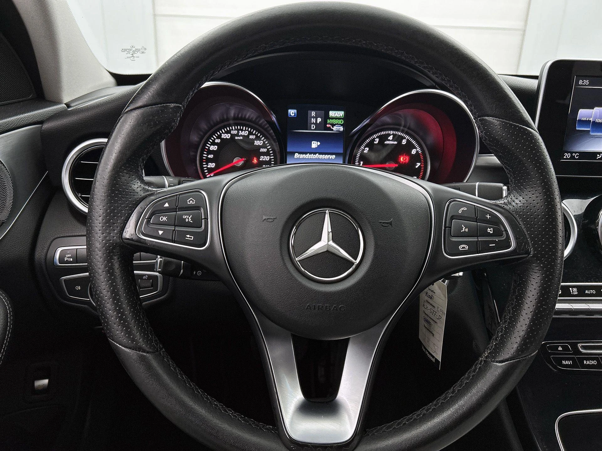 Mercedes-Benz-C-Klasse-image-34