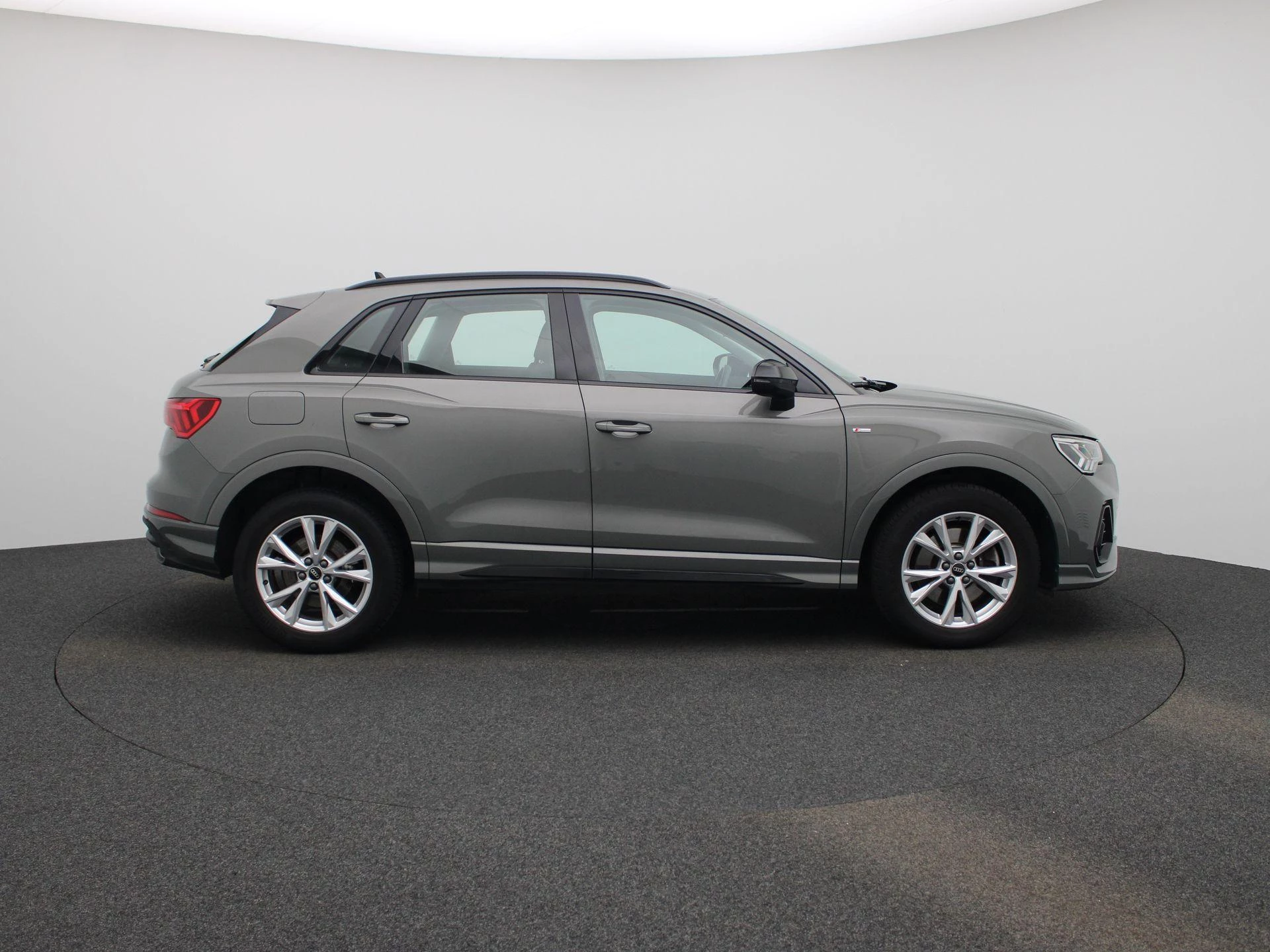 Audi Q3 45 TFSI e S tronic S Line