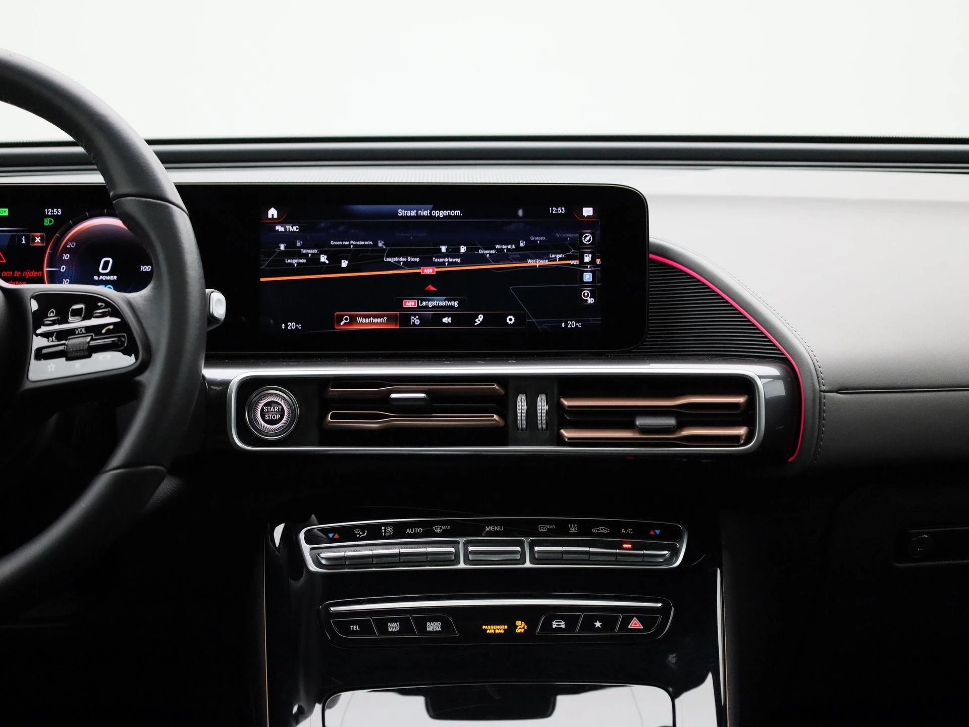Mercedes-Benz-EQC-image-10