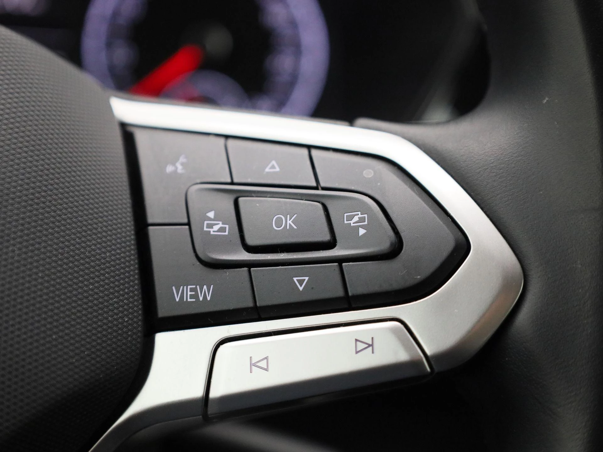 Volkswagen-T-Cross-image-21