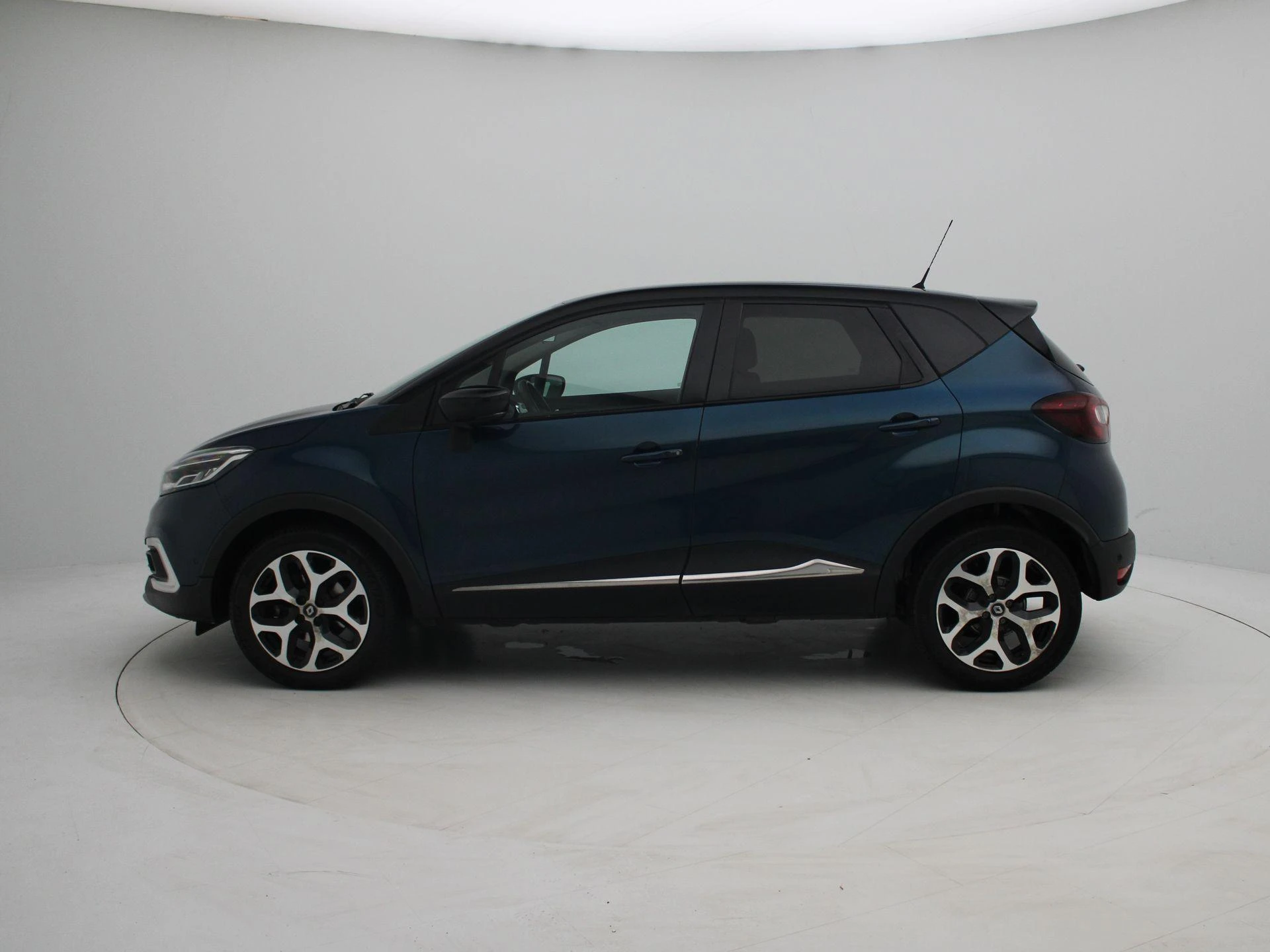 Renault-Captur-image-3
