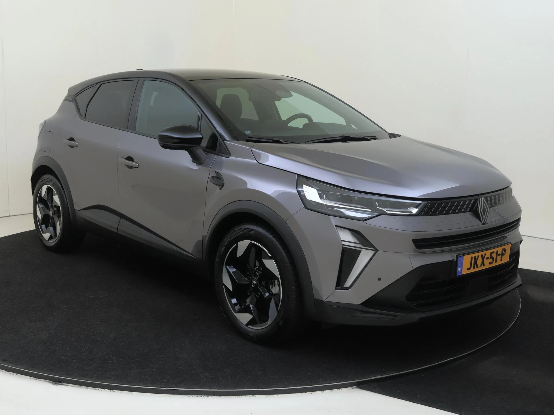 Renault-Captur-image-1