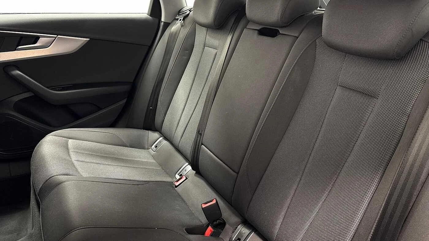Audi-A4-image-6