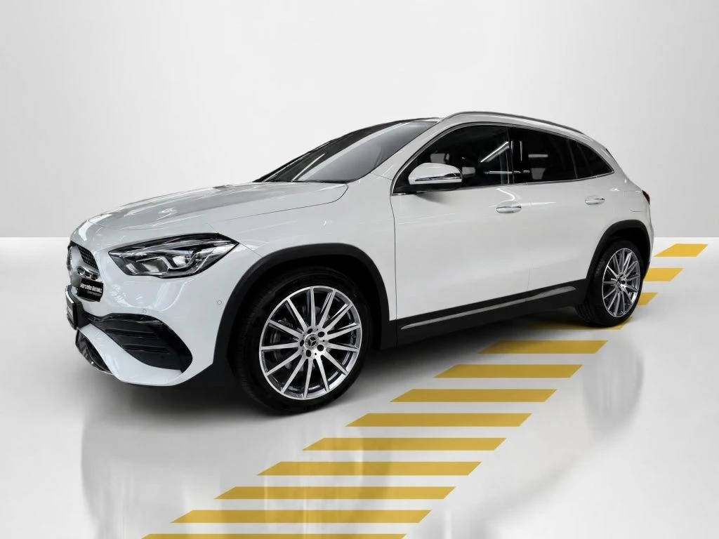 Mercedes-Benz-GLA 220 d-image-3