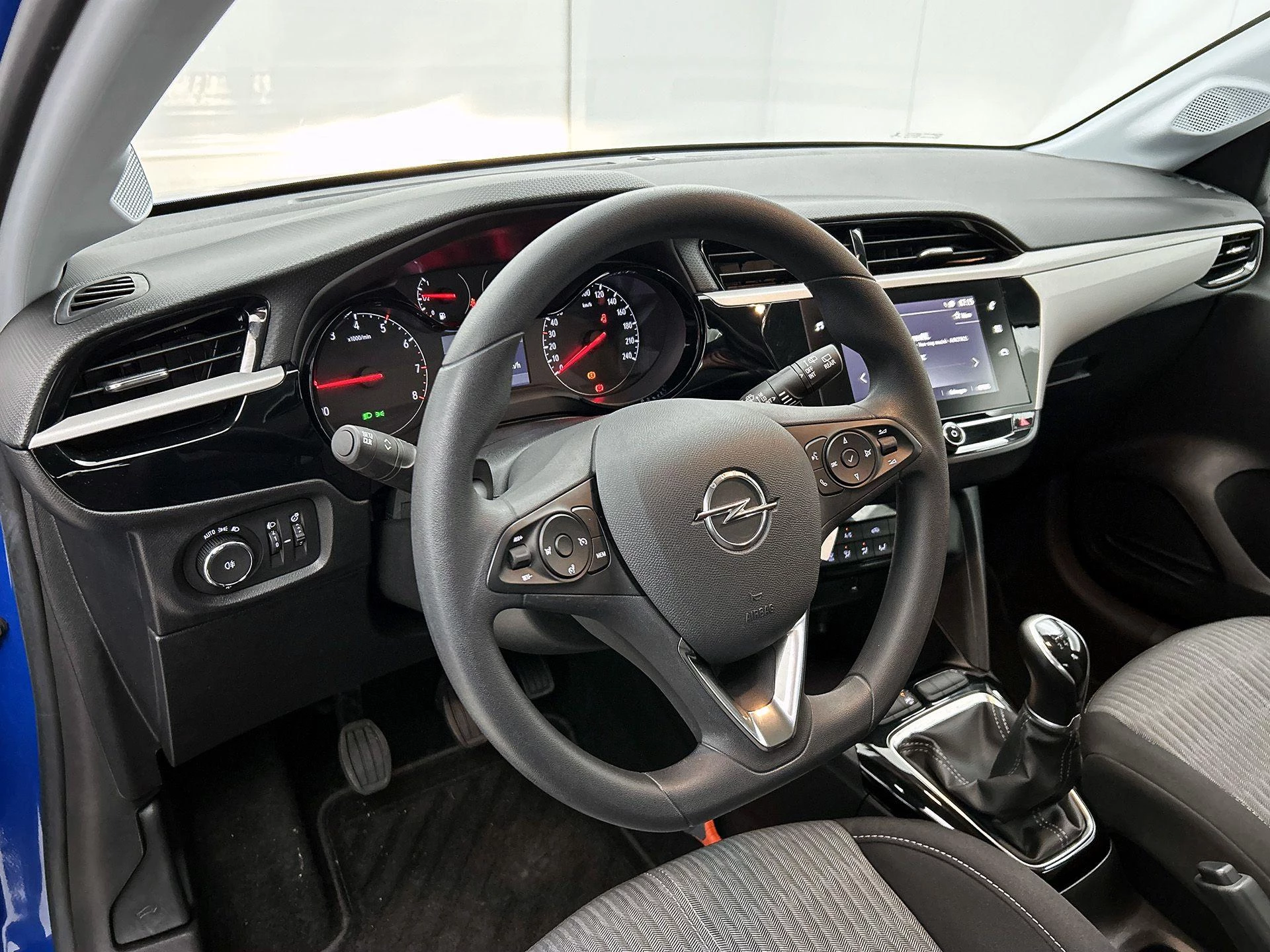 Opel-Corsa-image-14